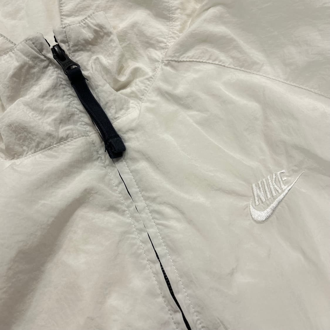 [L] 나이키 빅 스우시 바람막이 화이트/블랙 상품이미지4
