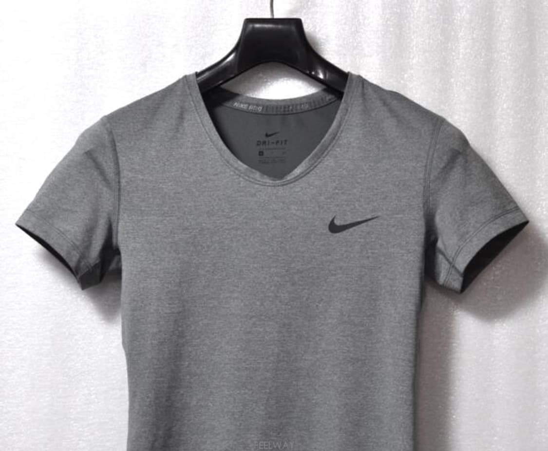 나이키프로/여성기능성타이트핏반팔티셔츠(사이즈44) 상품이미지3