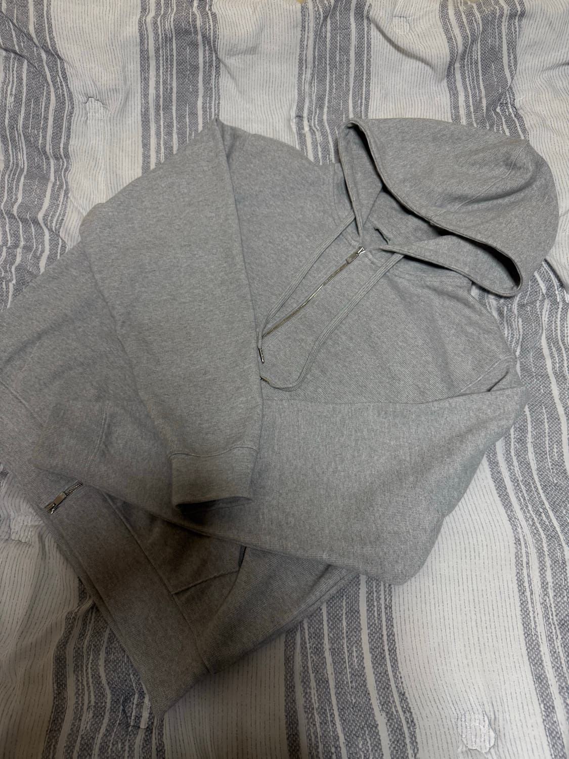 (6, 110) 벨리에 크롭 후디 집업 그레이 상품이미지3