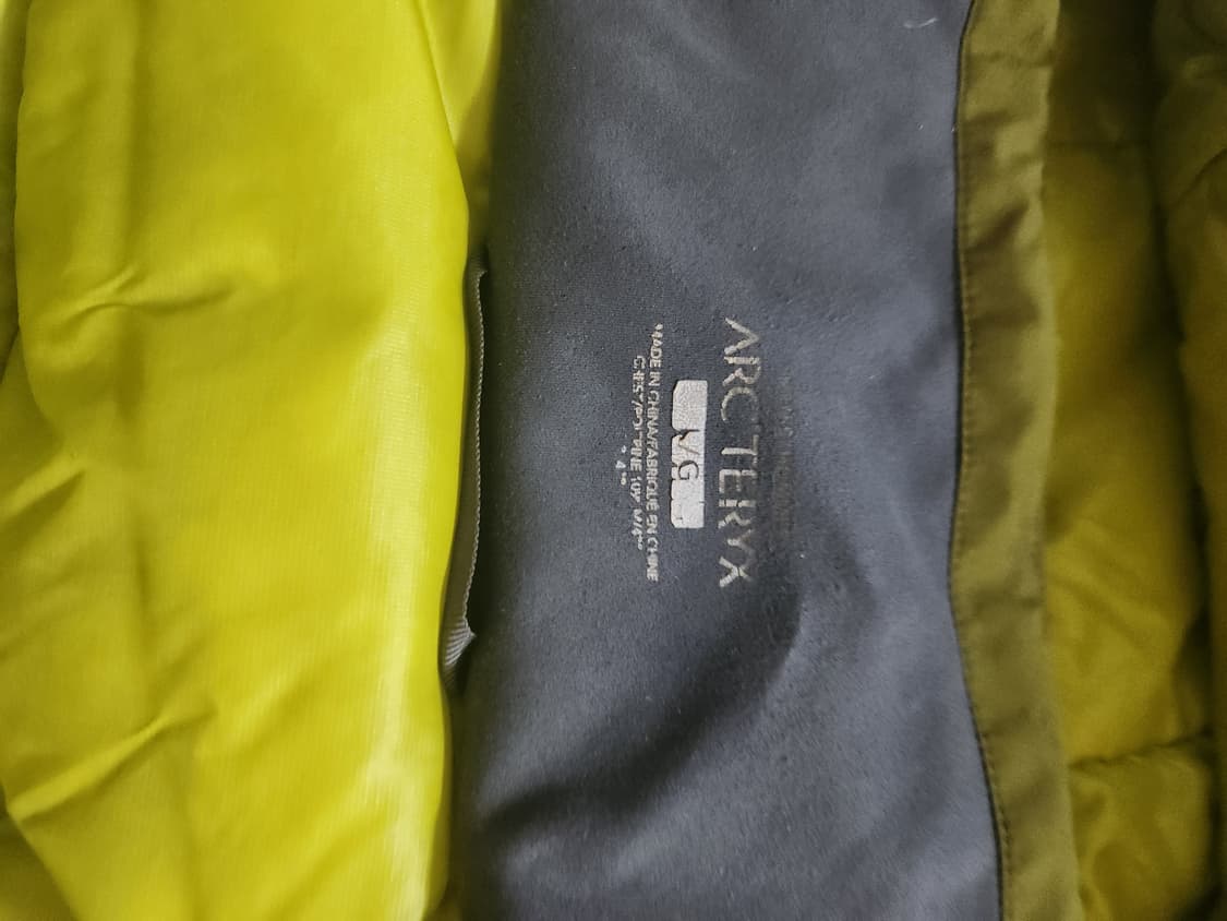 아크테릭스 고어텍스 점퍼패딩 상품이미지5