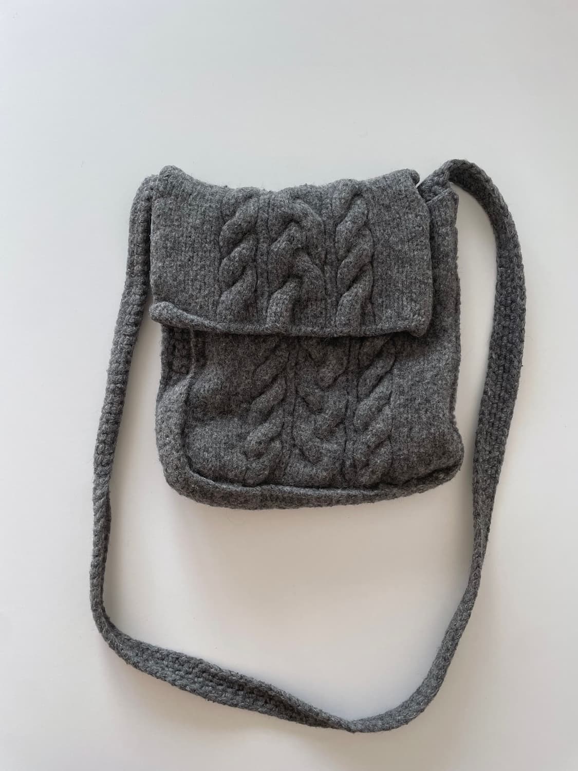 Gap 니트 크로스백 상품이미지1