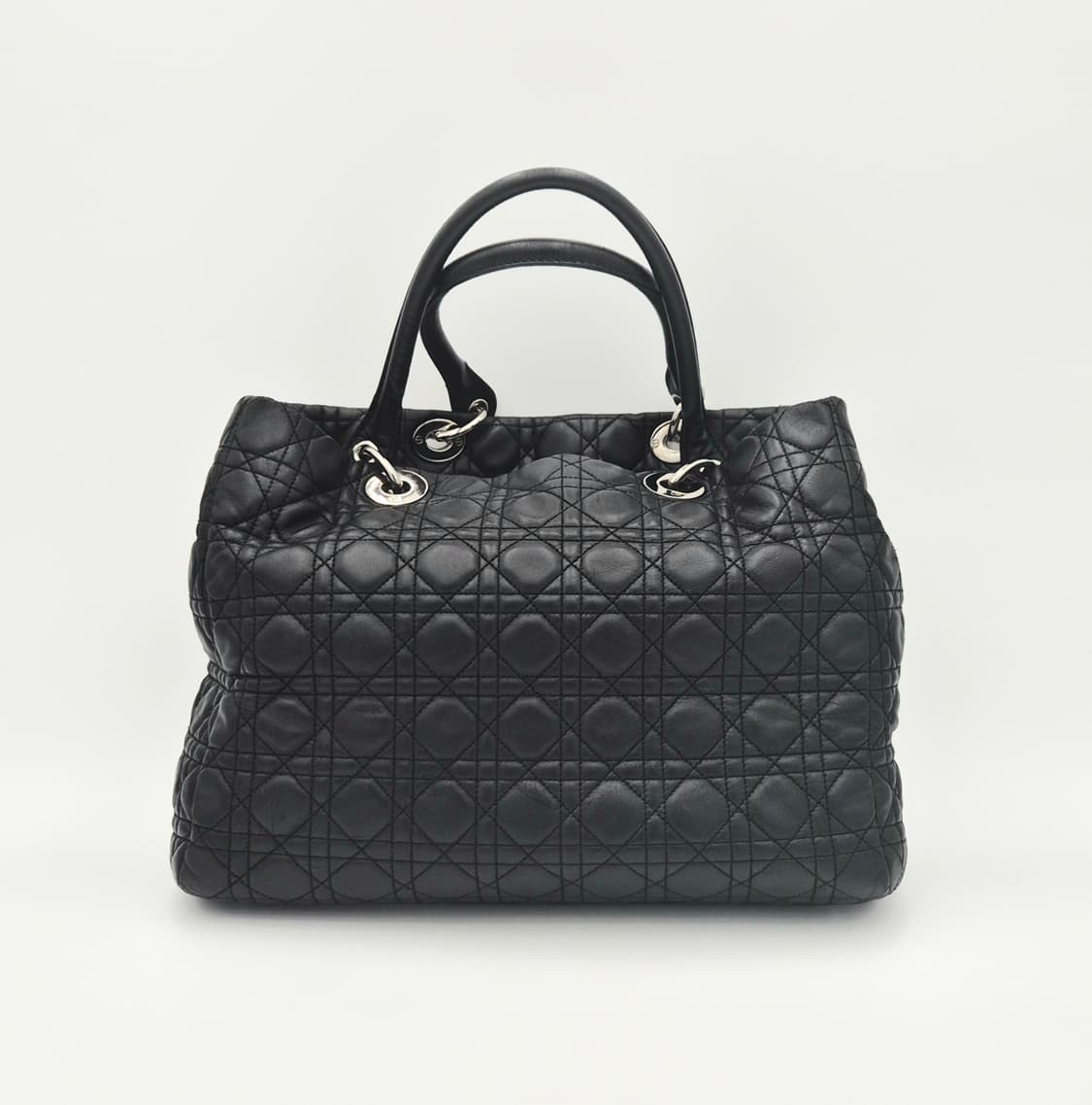 Christian Dior Lady Dior
라지(Large) 토트백
 상품이미지2