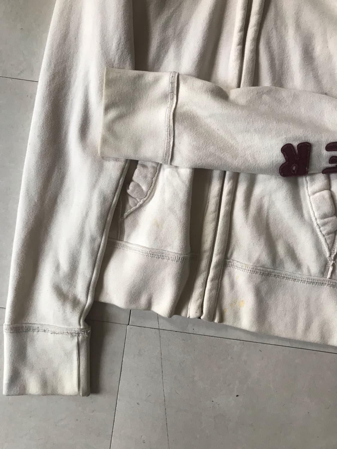 홀리스터 아이보리 버건디 후드집업 상품이미지8