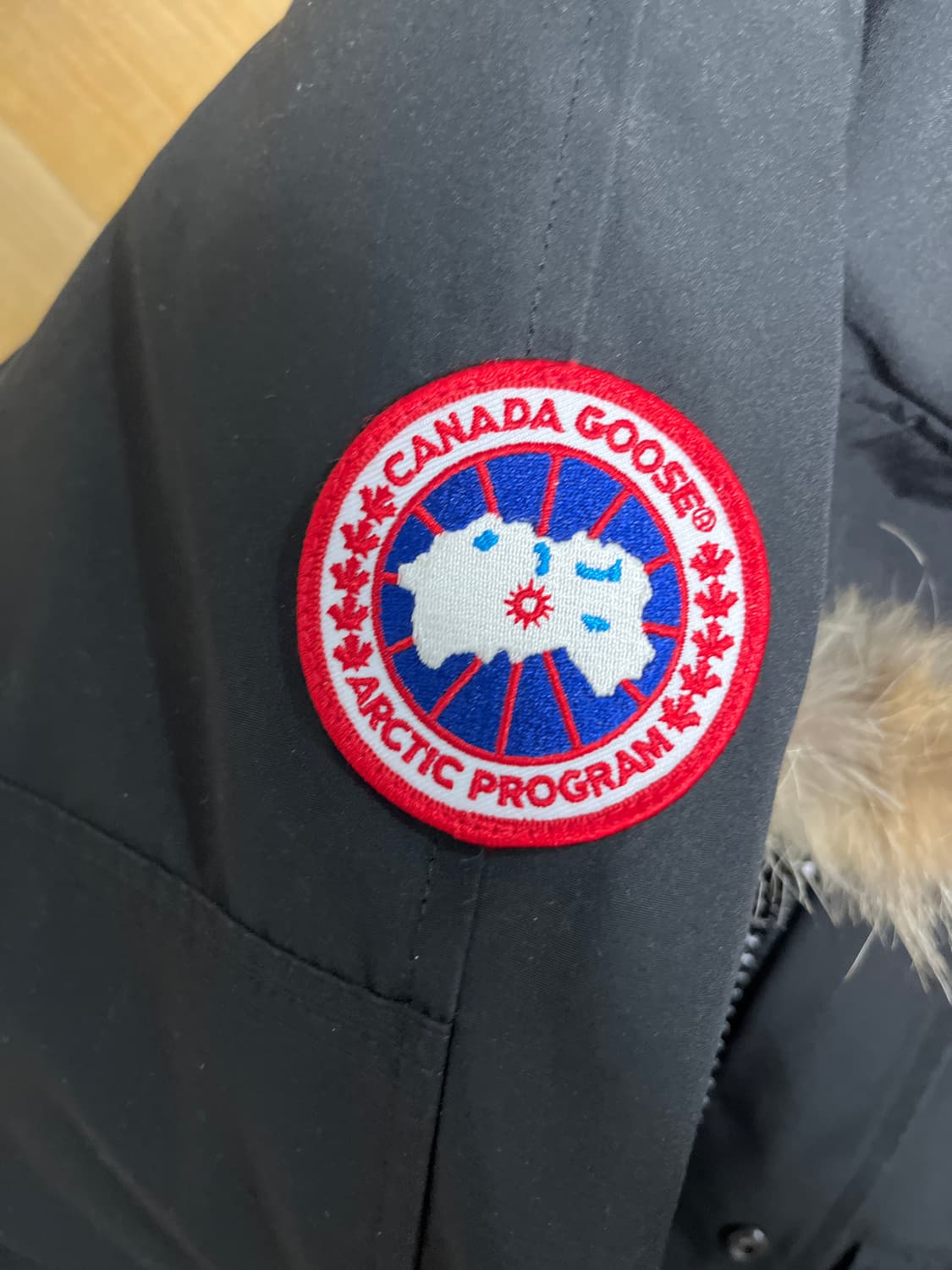 캐나다구스 패딩 상품이미지3