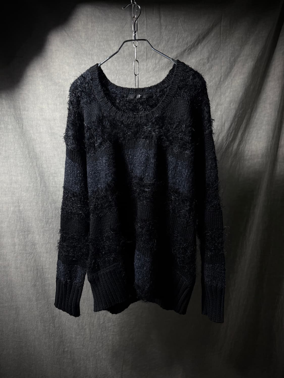 NO ID Textured Shaggy Knit Sweater  상품이미지2