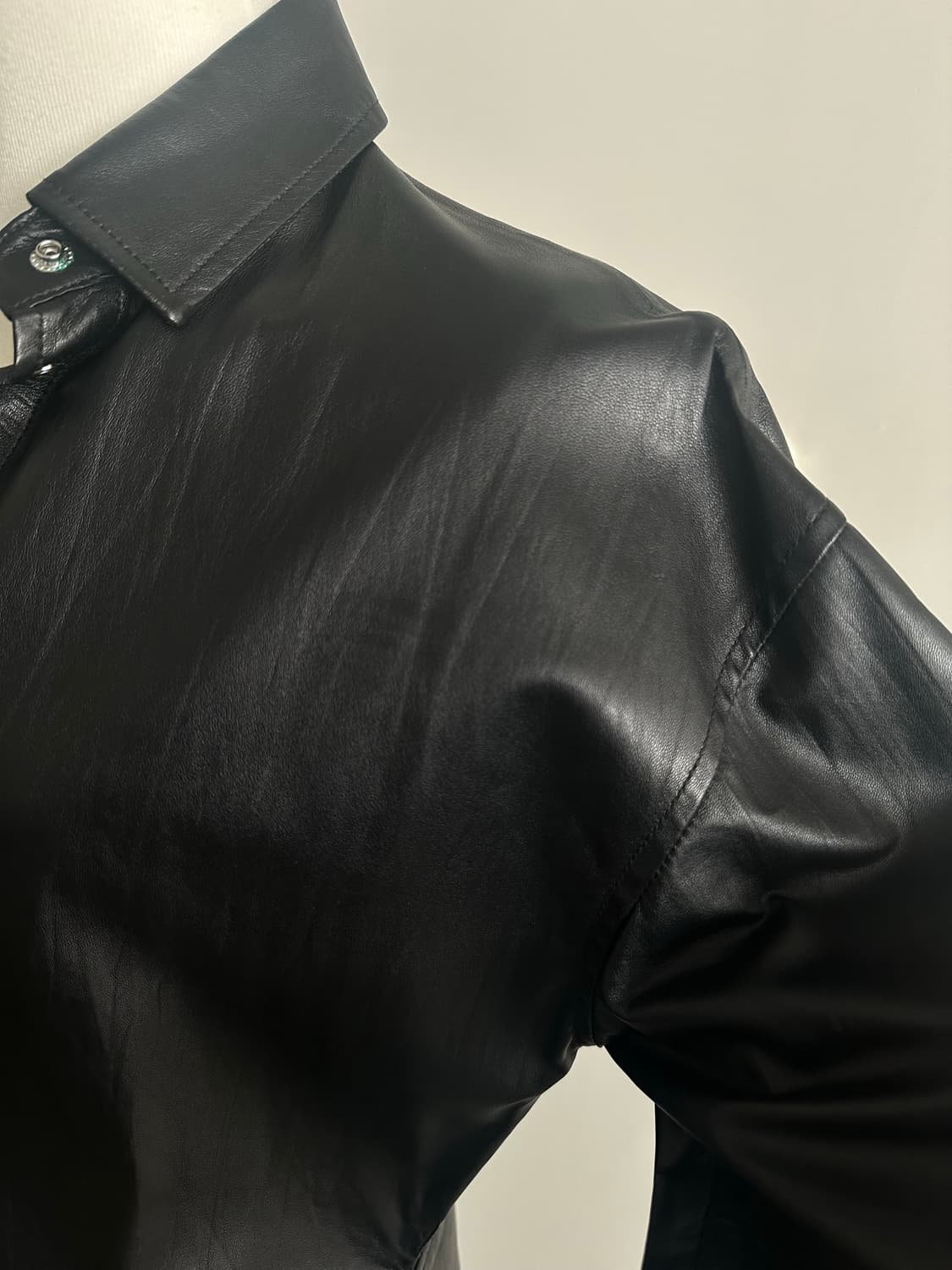 이로 Iro 양가죽 셔츠 (리얼 양가죽) 상품이미지3