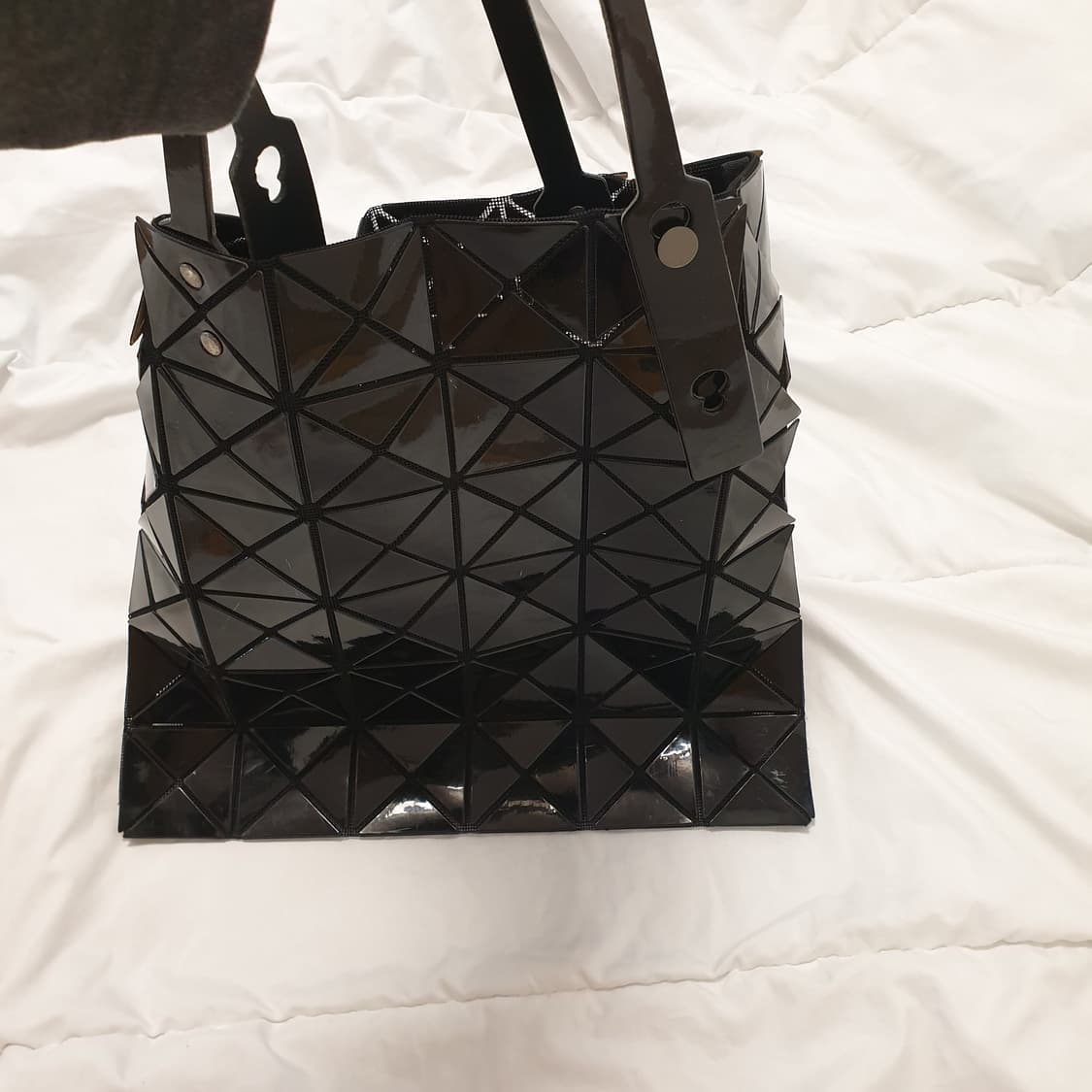 정품) 바오바오 블랙 루센트백  상품이미지4