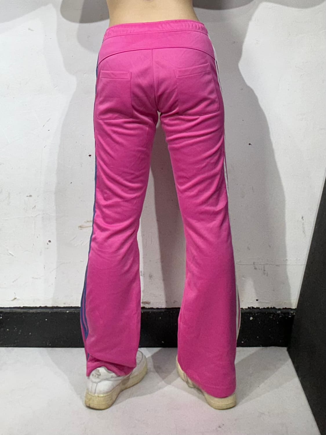 아디다스 핑크 와이드 화이트 삼선 트레이닝 팬츠 추리닝 바지 S  상품이미지3