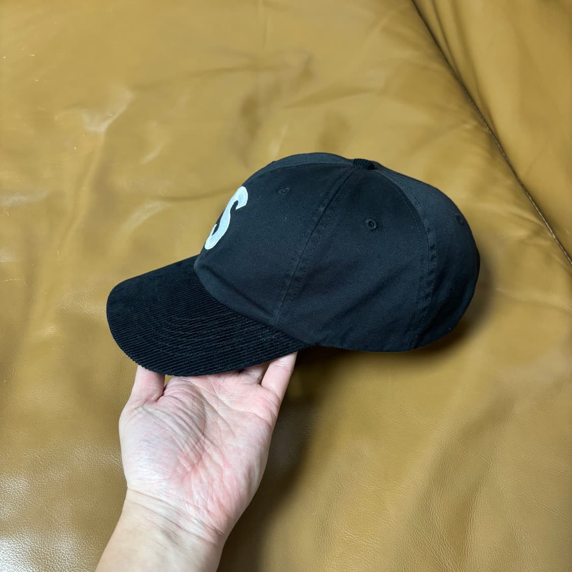 슈프림 S로고 6패널 볼캡 모자 24ss 투톤 블랙 상품이미지5