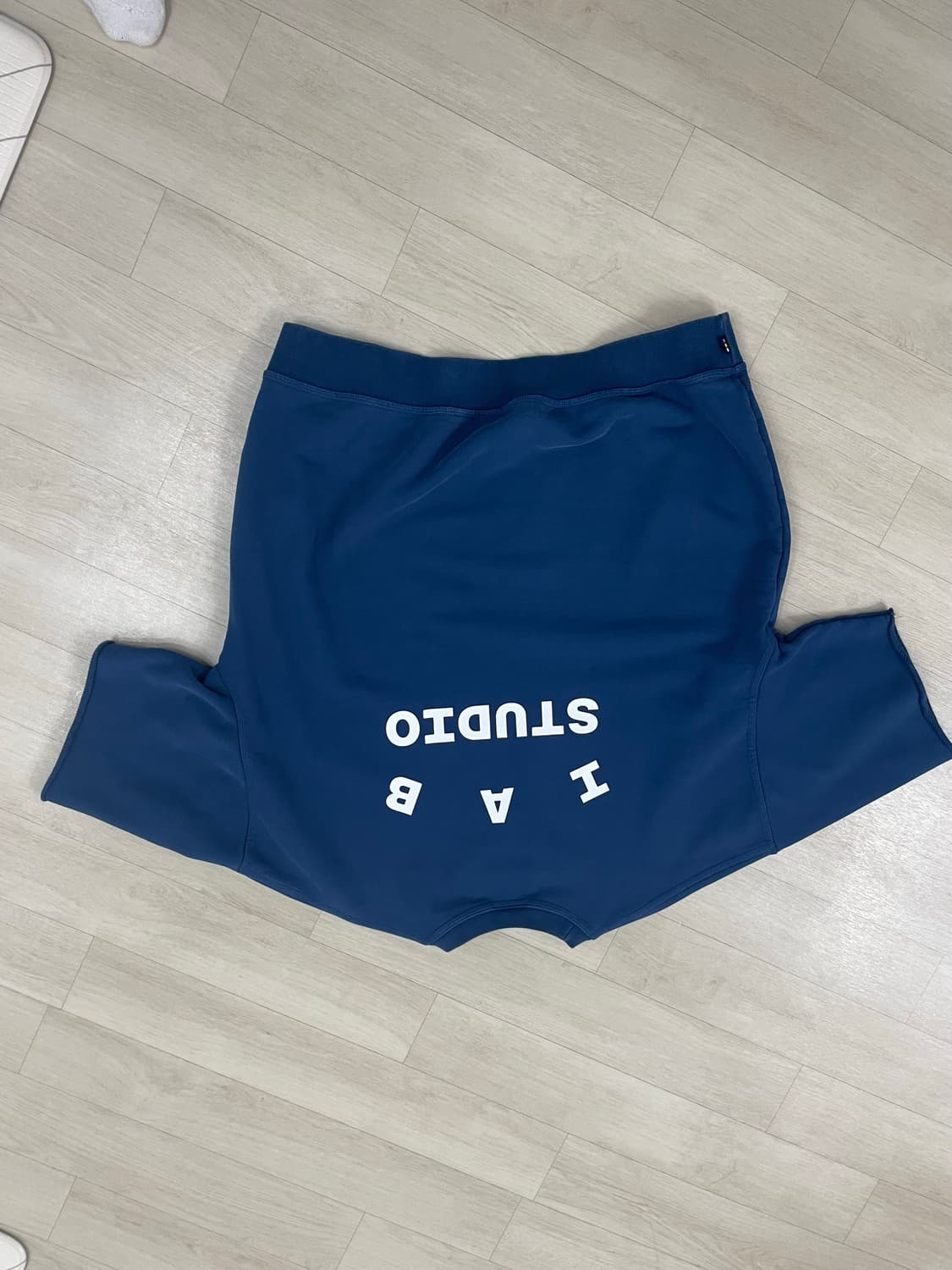 아이앱 스튜디오 헤비 숏슬리브 스웨트셔츠 네이비 - 23FW 상품이미지2