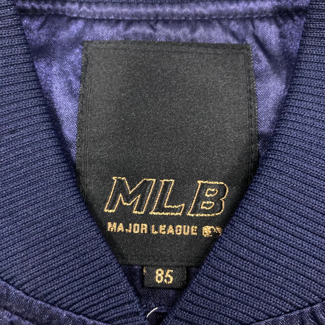 MLB 네이비 컬러 뉴욕양키스 스펠아웃 바시티 자켓 상품이미지4