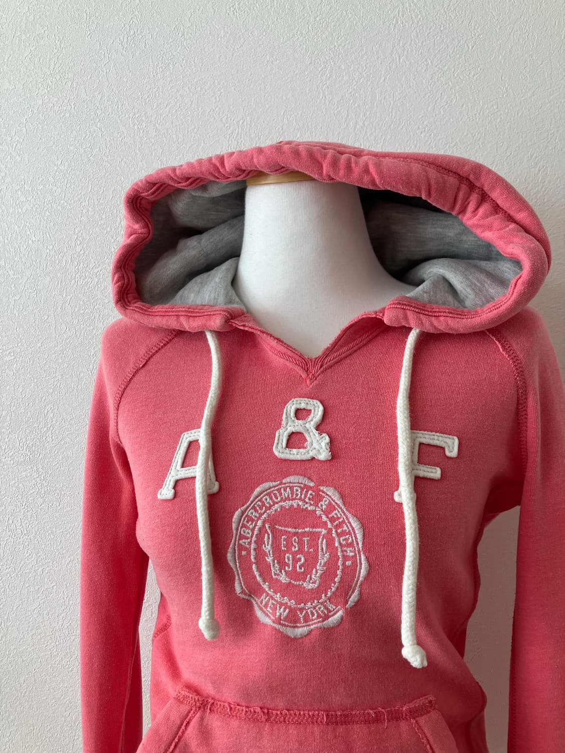 아베크롬비 핑크 후드티 xs y2k 딱붙핏 상품이미지2