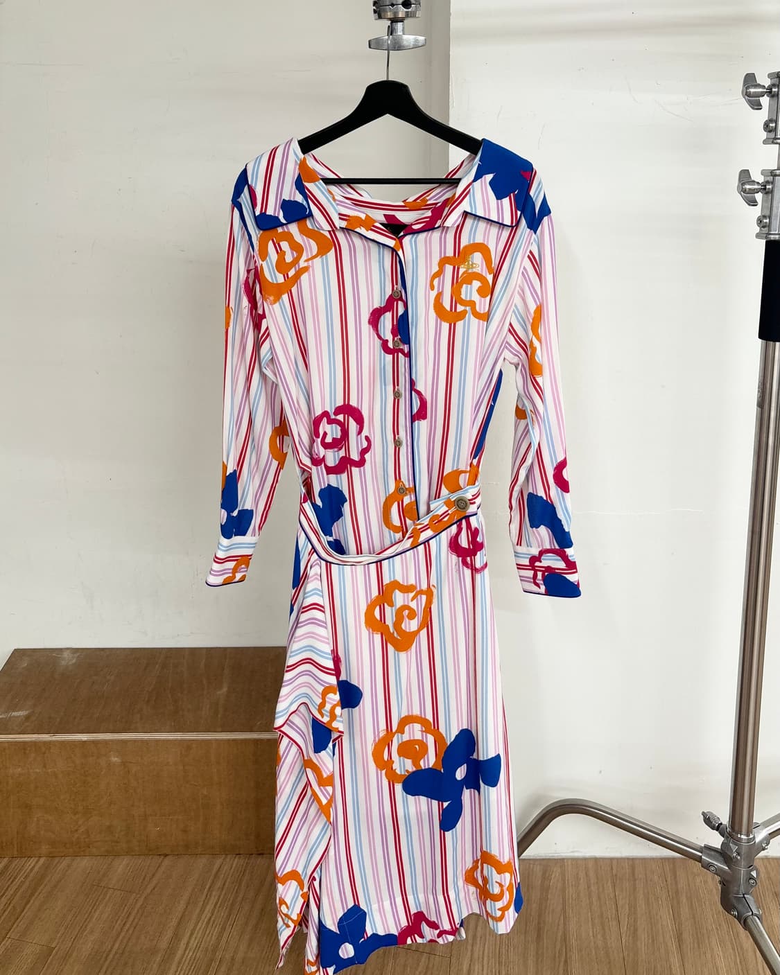 비비안 웨스트우드 멀티컬러 스트라이프 플로랄 원피스  상품이미지1