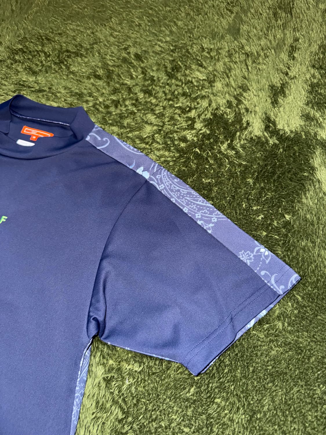 [M] BEAMS GOLF 빔즈 골프 페이즐리 모크넥 티셔츠 상품이미지4