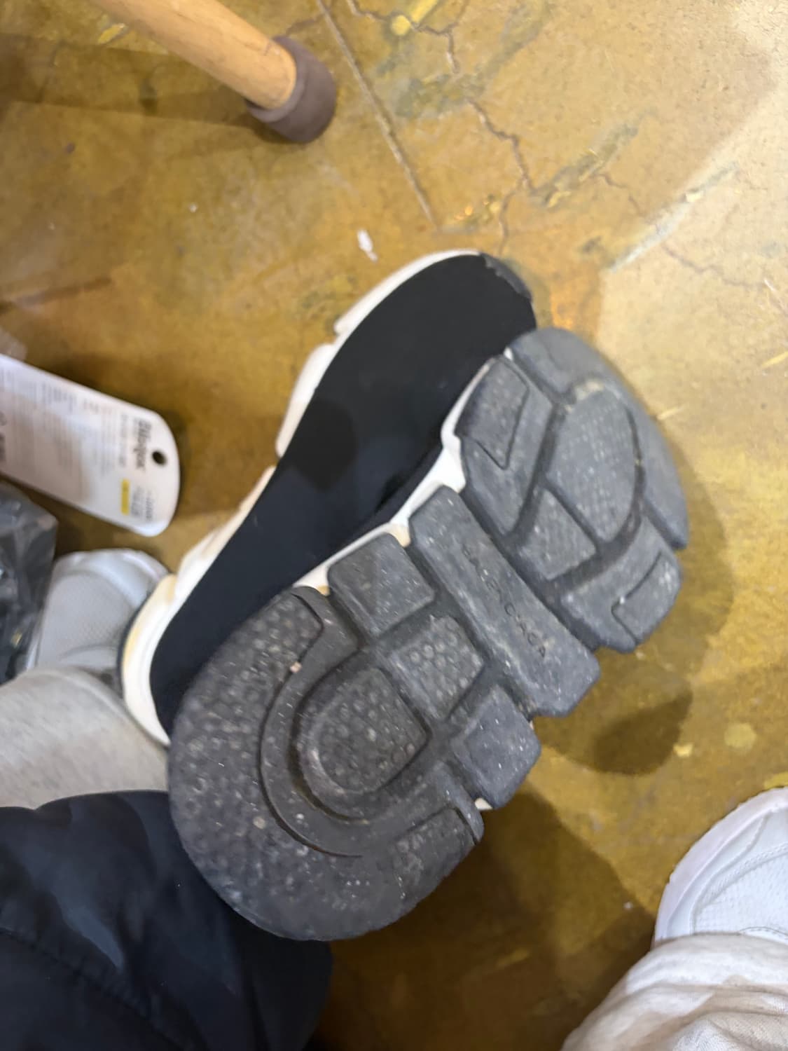 발렌시아가 스피드러너 블랙 운동화 상품이미지4