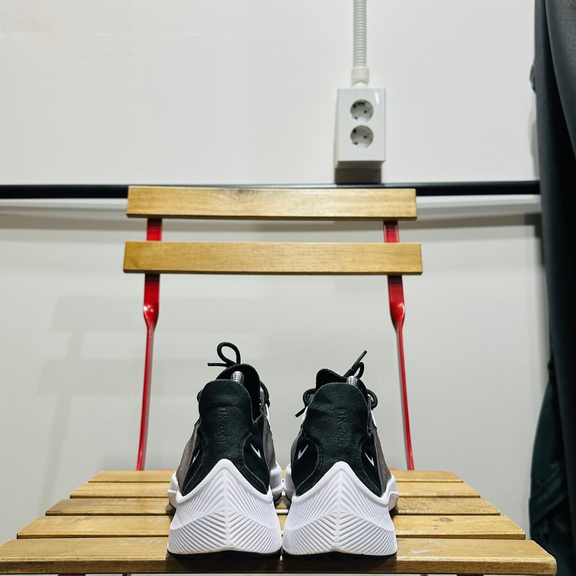 240) 나이키 런닝화 여성 여자 운동화 EXP-X14 블랙 상품이미지4