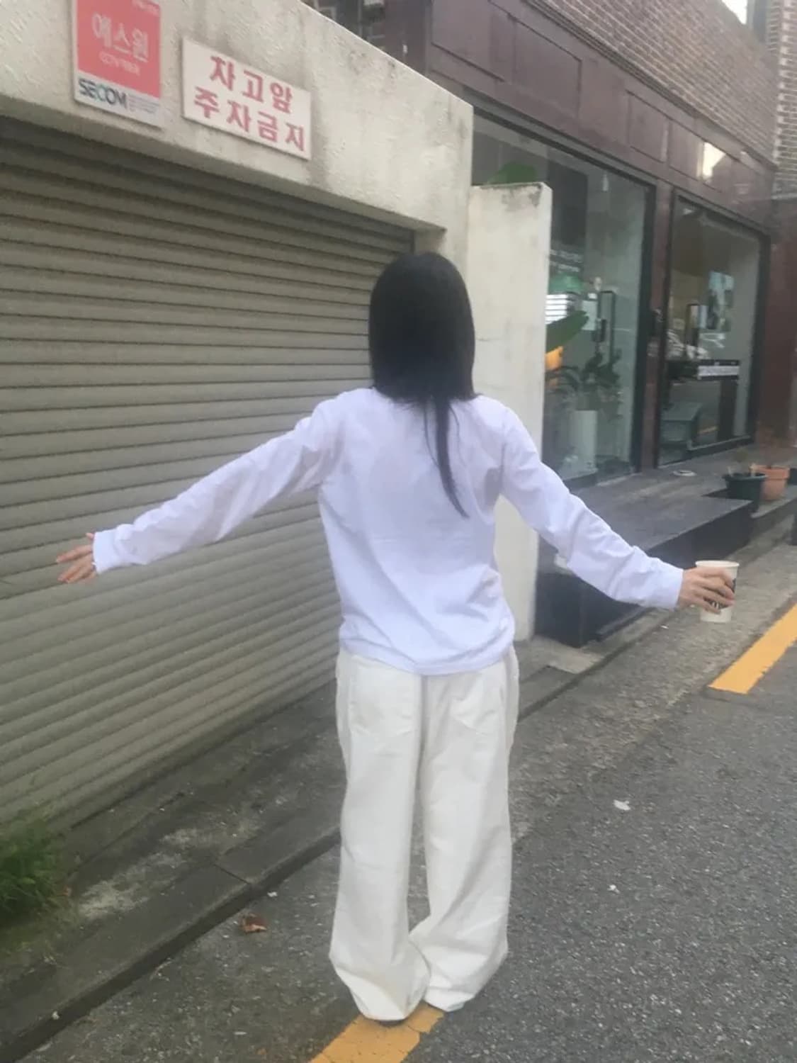 먼데이 슬리브 티셔츠 상품이미지3