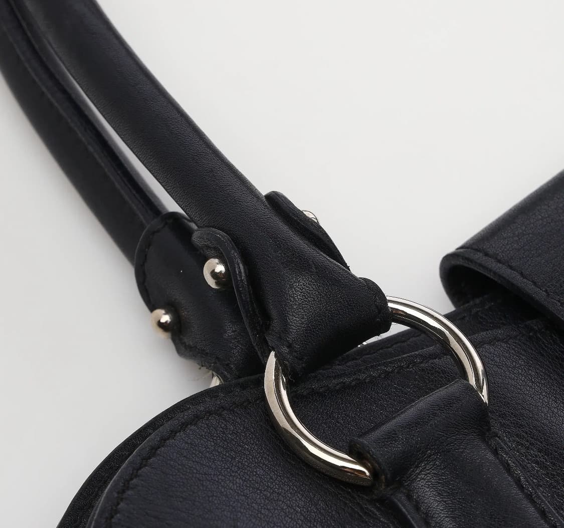 [A급] 페라가모 스웨이드 간치니 숄더백 판매합니다!!! 상품이미지5