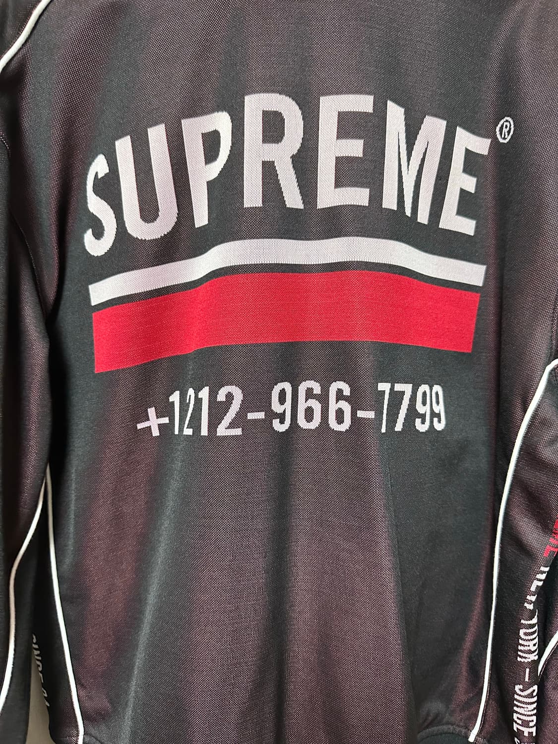 ( 초 새상품급!!) 22FW슈프림 월드 페이머스 트랙 자켓 L 상품이미지4