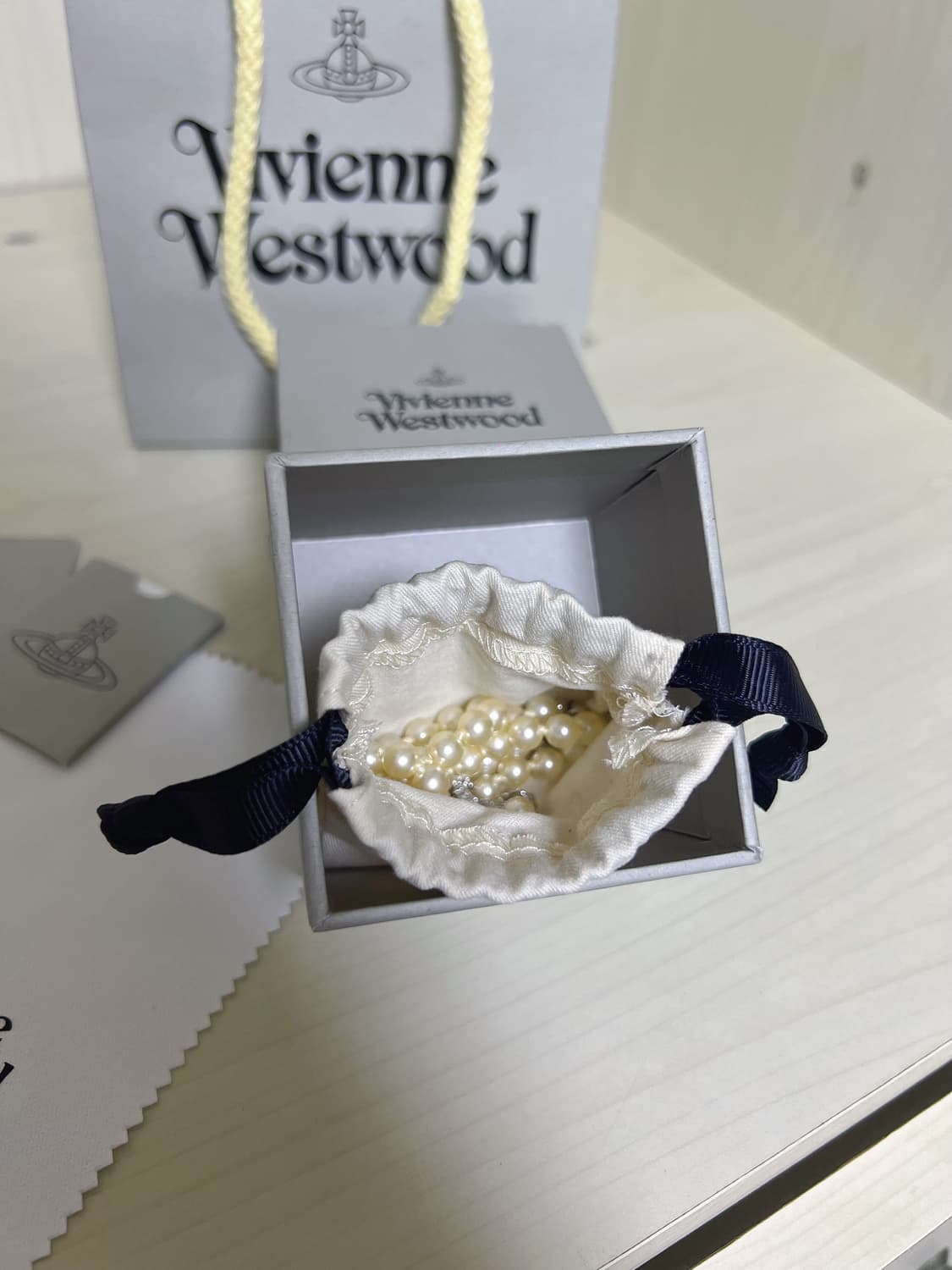 비비안웨스트우드 미니 바스 릴리프 진주 목걸이 상품이미지8