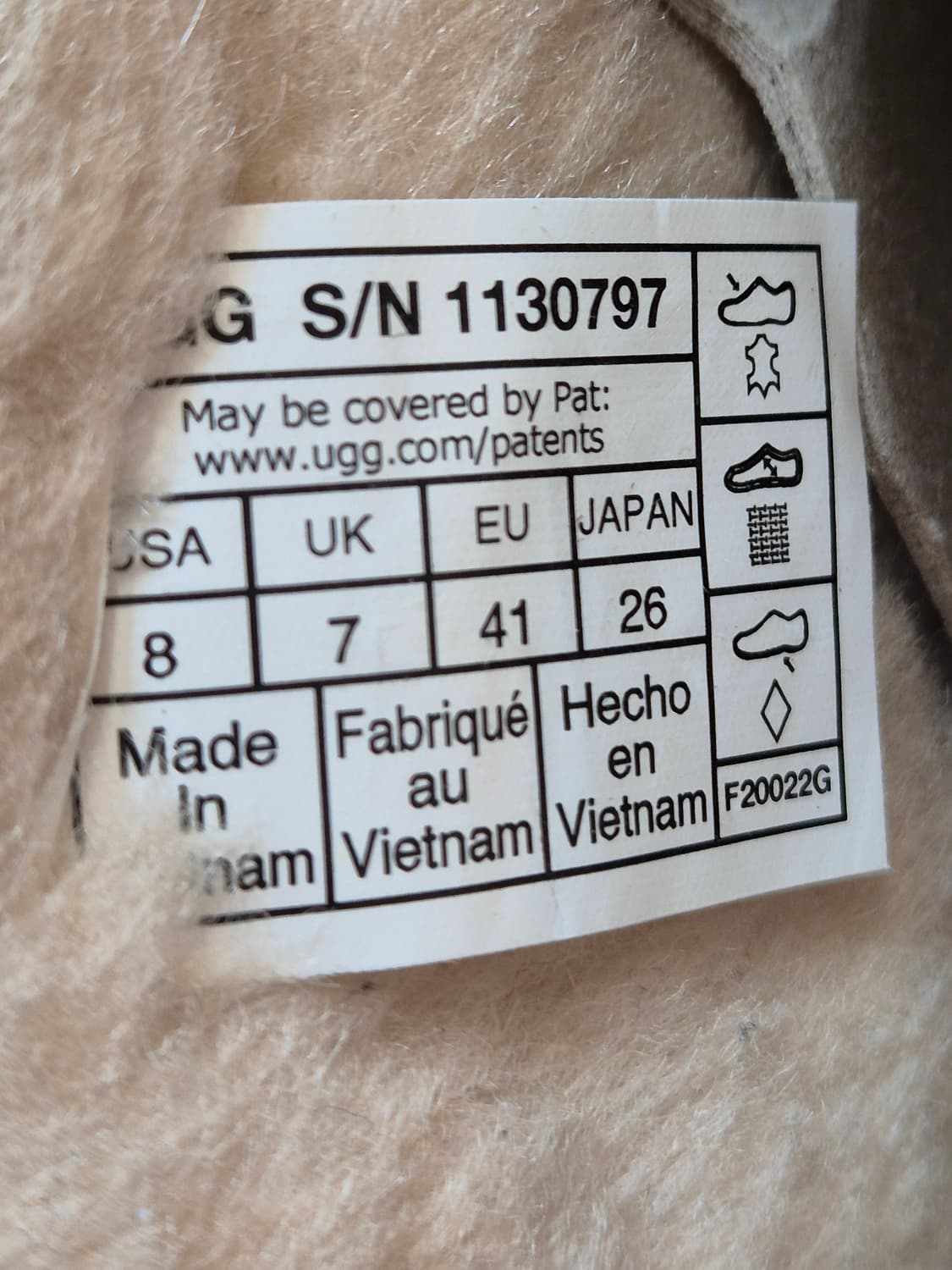 브라운 색상 UGG 어그 워커 판매합니다. 사이즈는 260mm이고, 남성 상품이미지6