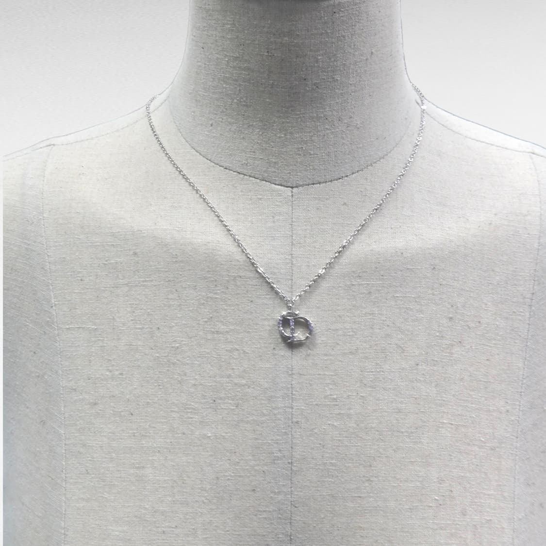 디올 큐빅 CD 로고 목걸이 상품이미지3