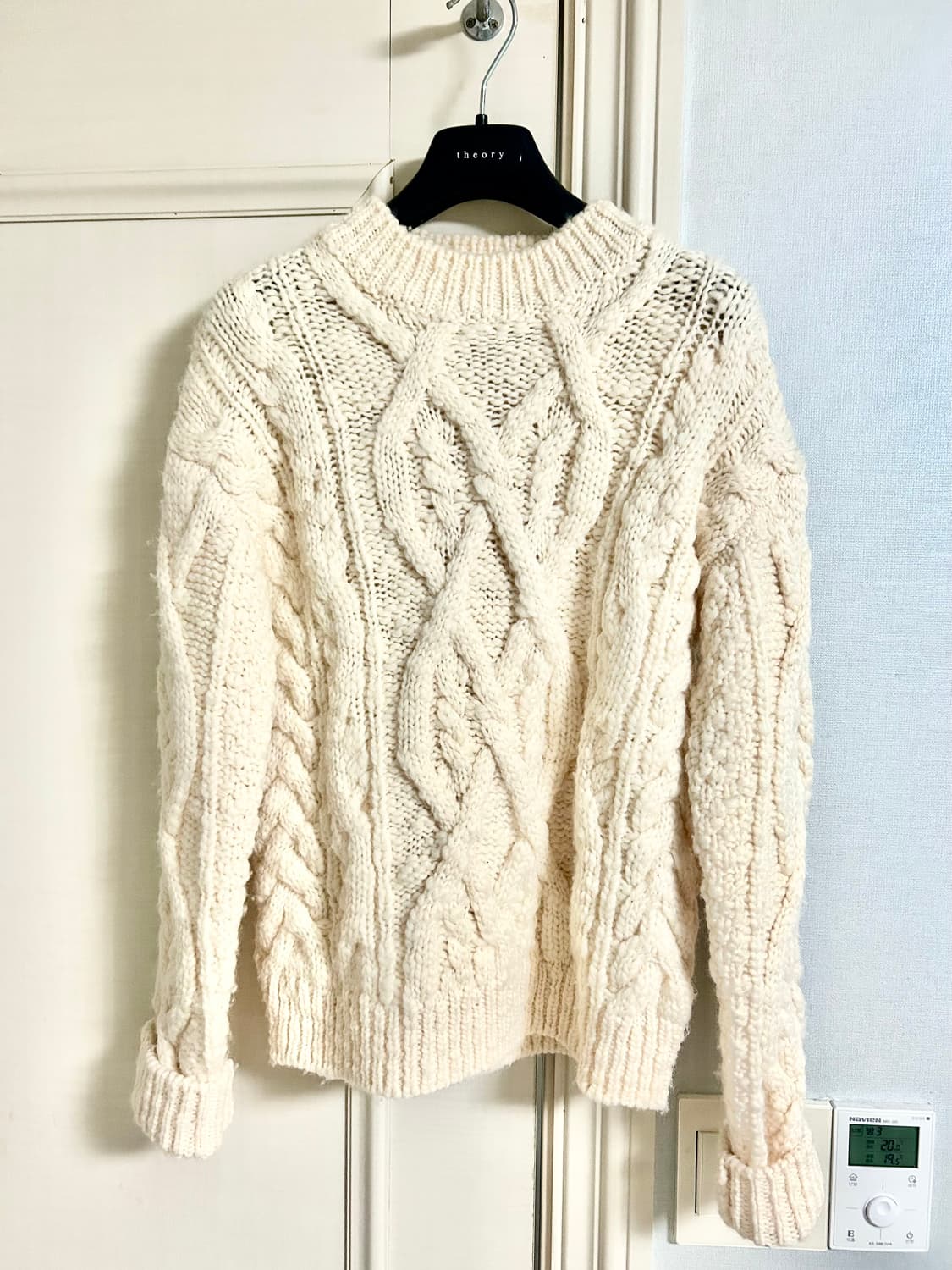 아크네 니트 상품이미지1