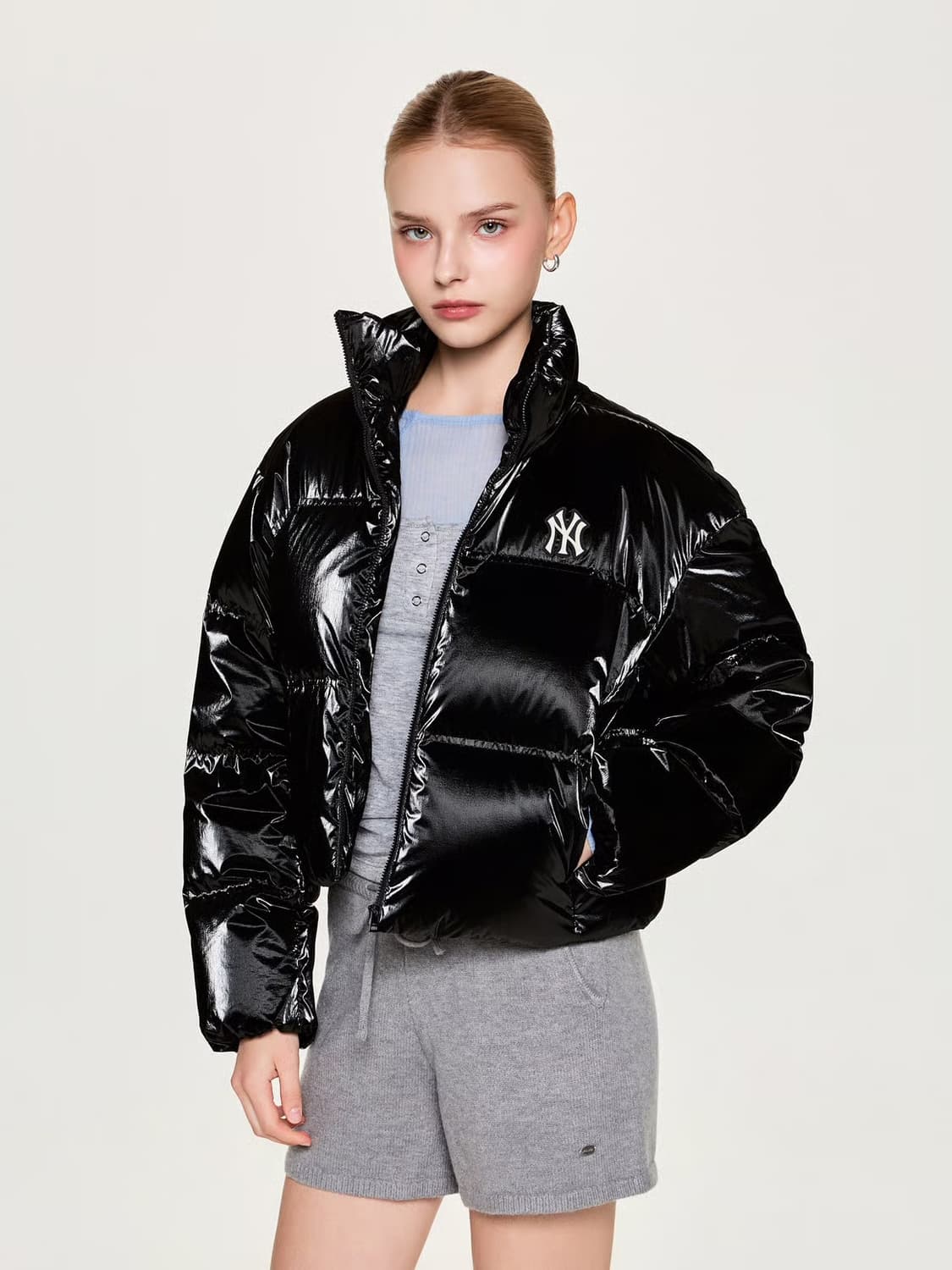 mlb 크롭 유광 커브 패딩 XS 상품이미지2