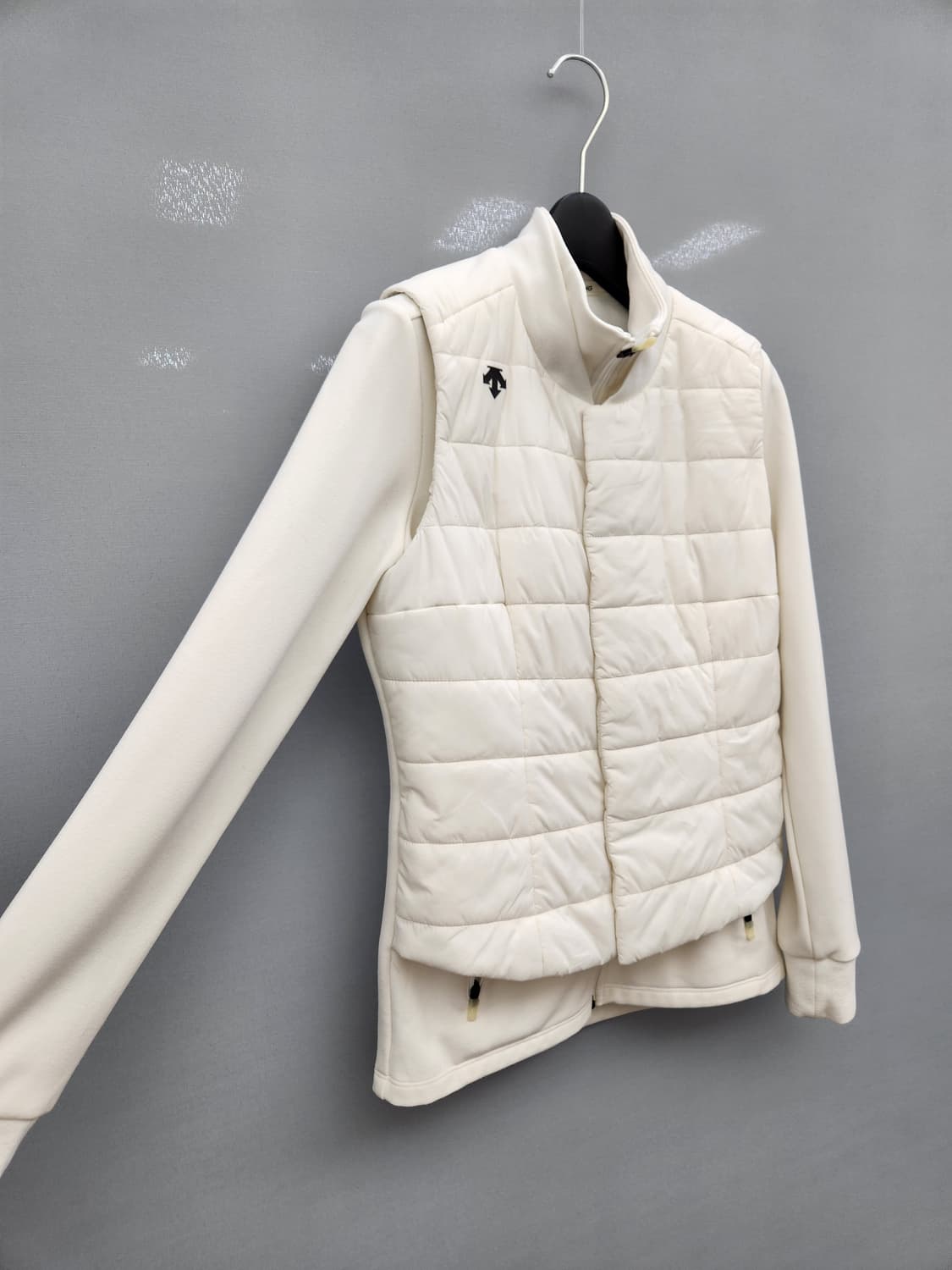 데상트 여성 하이브리드 자켓 패딩조끼 경량패딩 상품이미지3