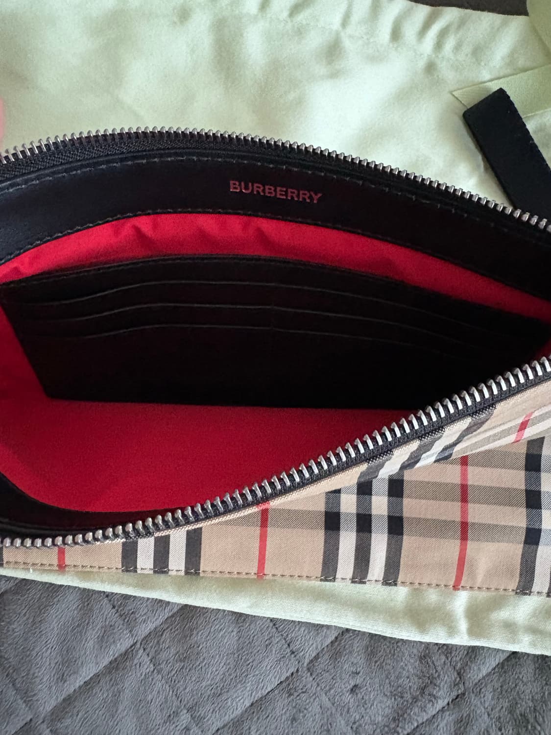 버버리 클러치백 상품이미지3