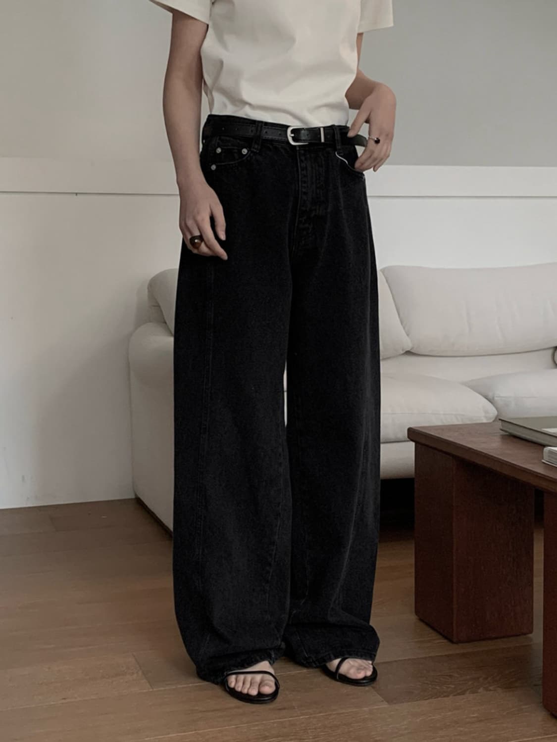 르버터 lebutter 블랙 절개진 와이드데님 상품이미지3