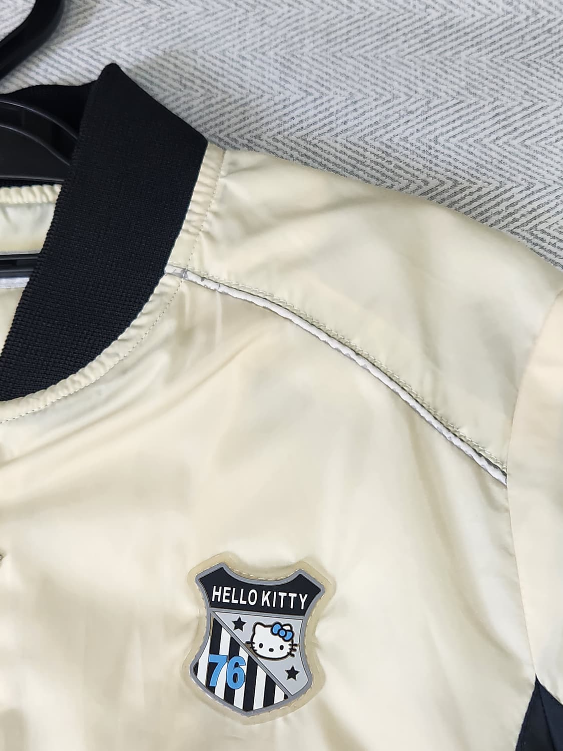 [55] 헬로키티 바람막이 봄버 자켓 여성 55 상품이미지9