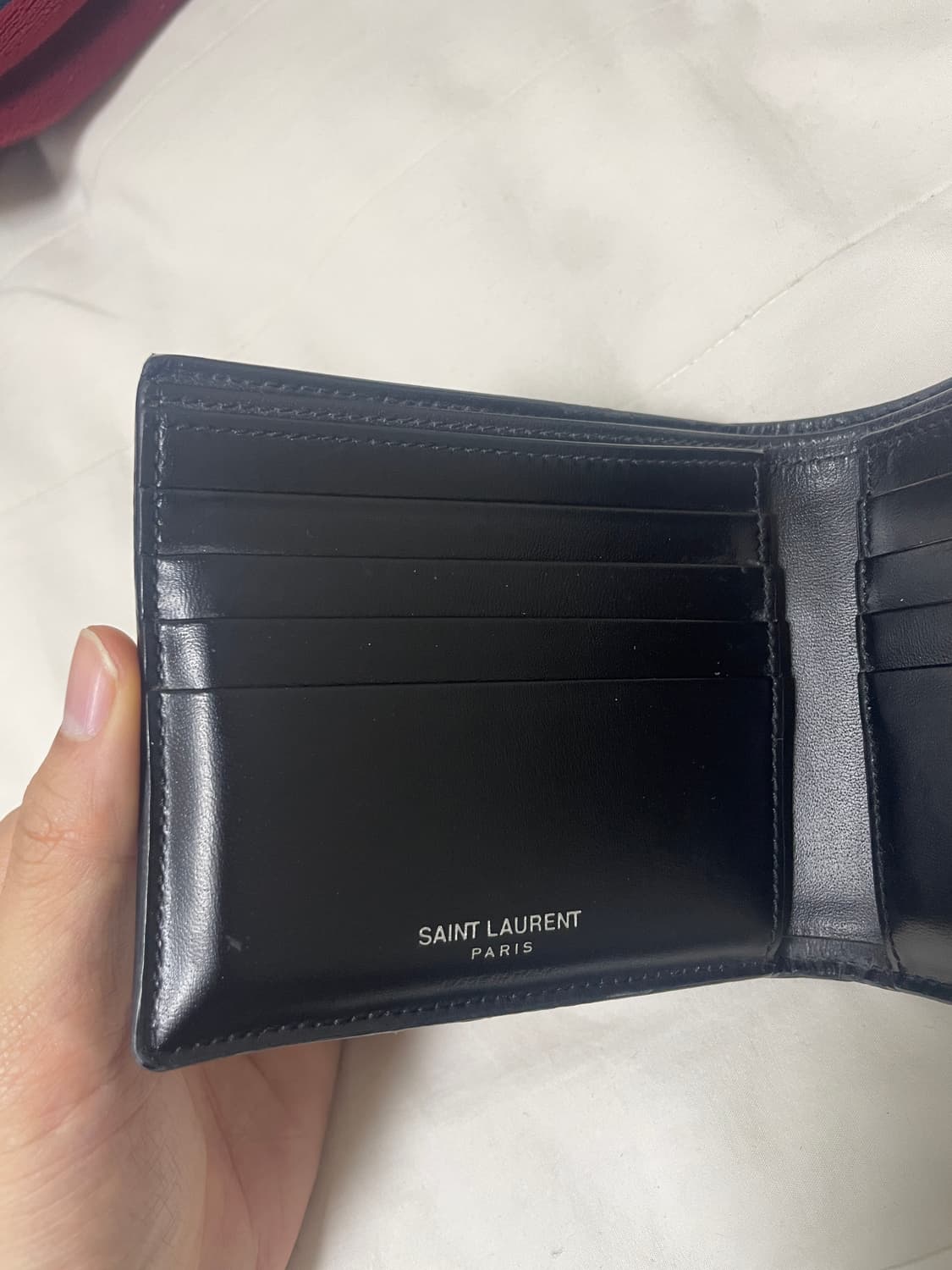 생로랑 매트 레더 타이니 카산드라 이스트/웨스트 지갑 블랙 상품이미지2