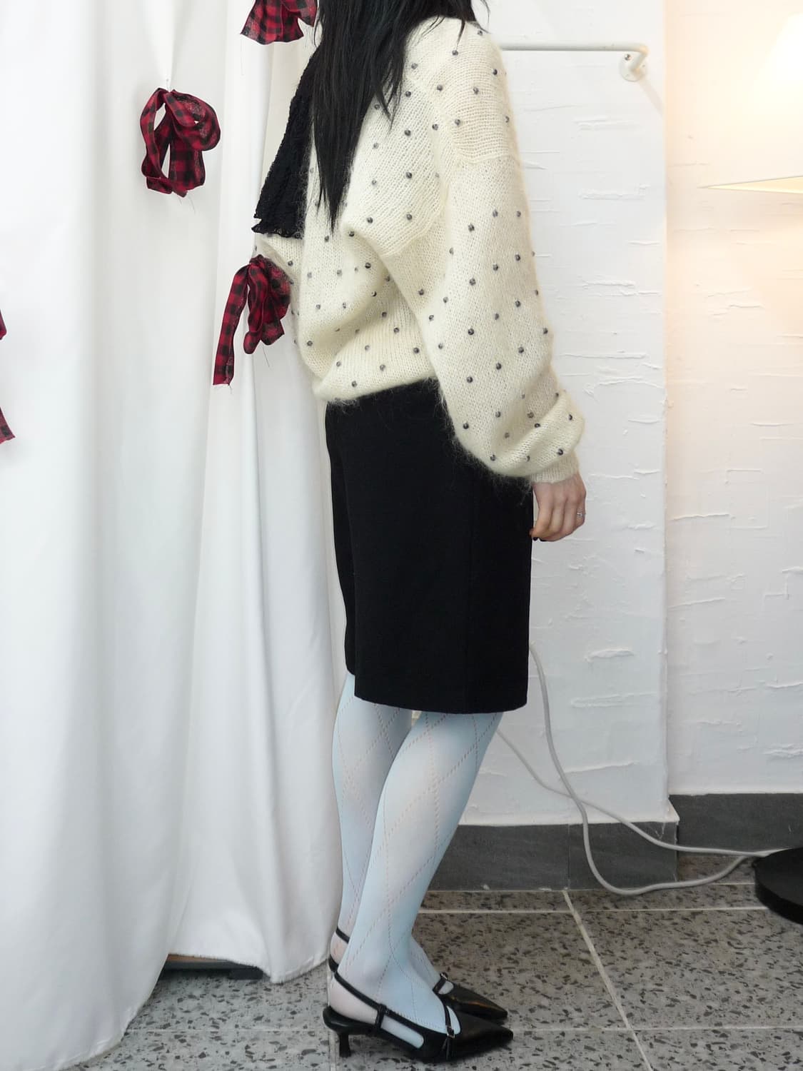 deep neck beads knit 상품이미지3