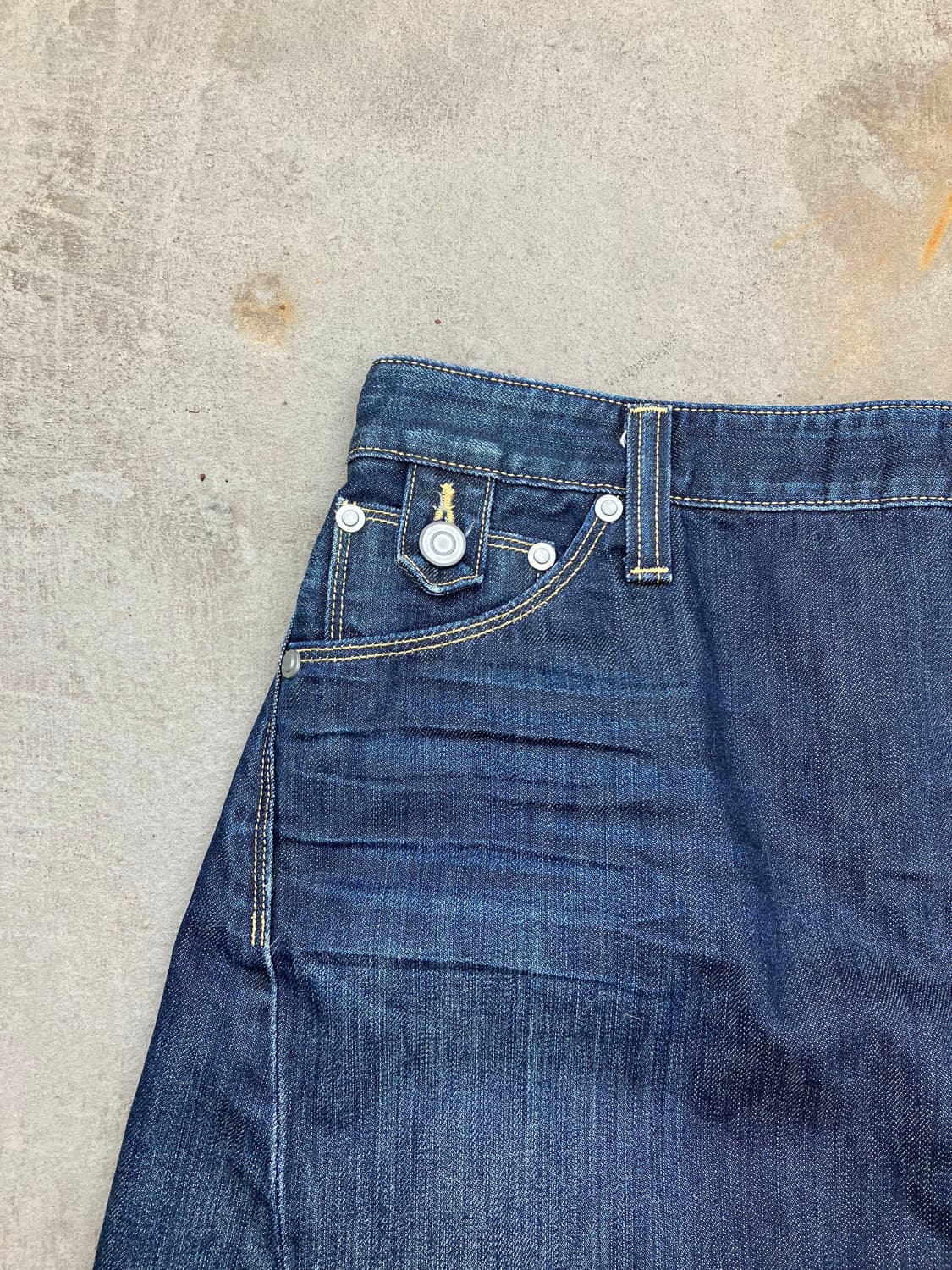 LEVIS 엔지니어드 데님 랩 스커트 상품이미지2