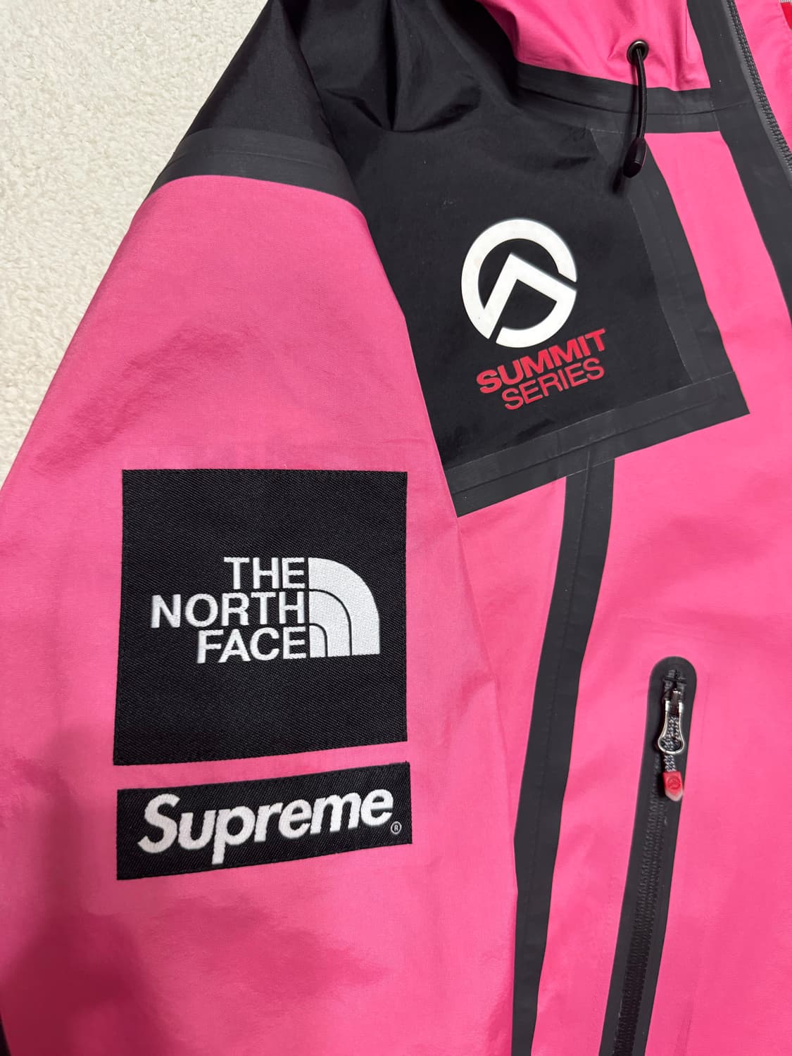 슈프림 노스페이스 서밋 시리즈 테이프 심 자켓 핑크 L 상품이미지5