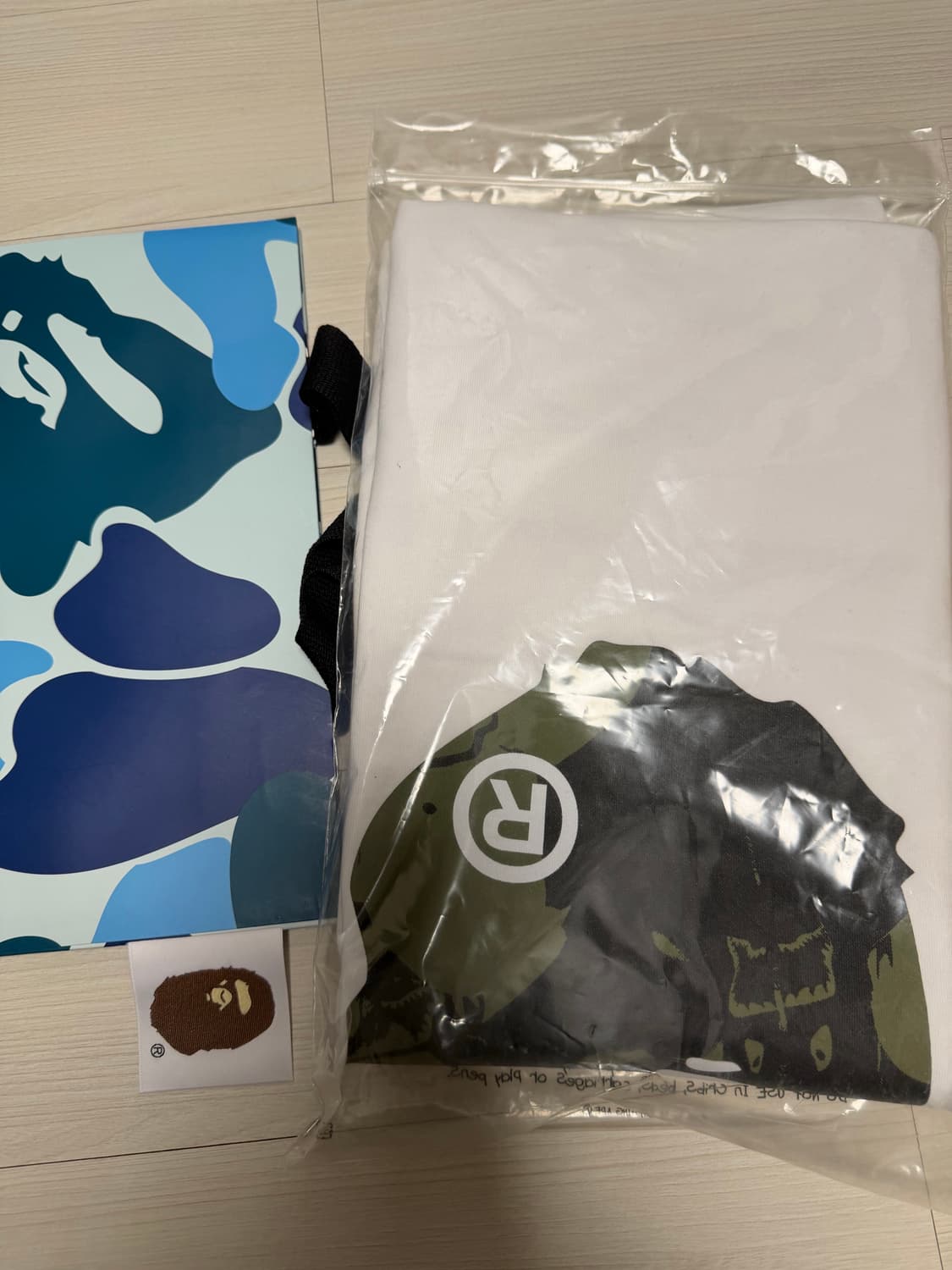 미개봉새상품) 베이프 빅헤드 카모 반팔 L 상품이미지3