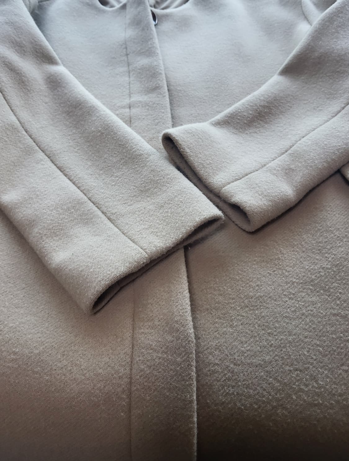 LE. COEUR BLANC 르 쿠르 블랑 │ 여성용 S 울 코트 상품이미지4