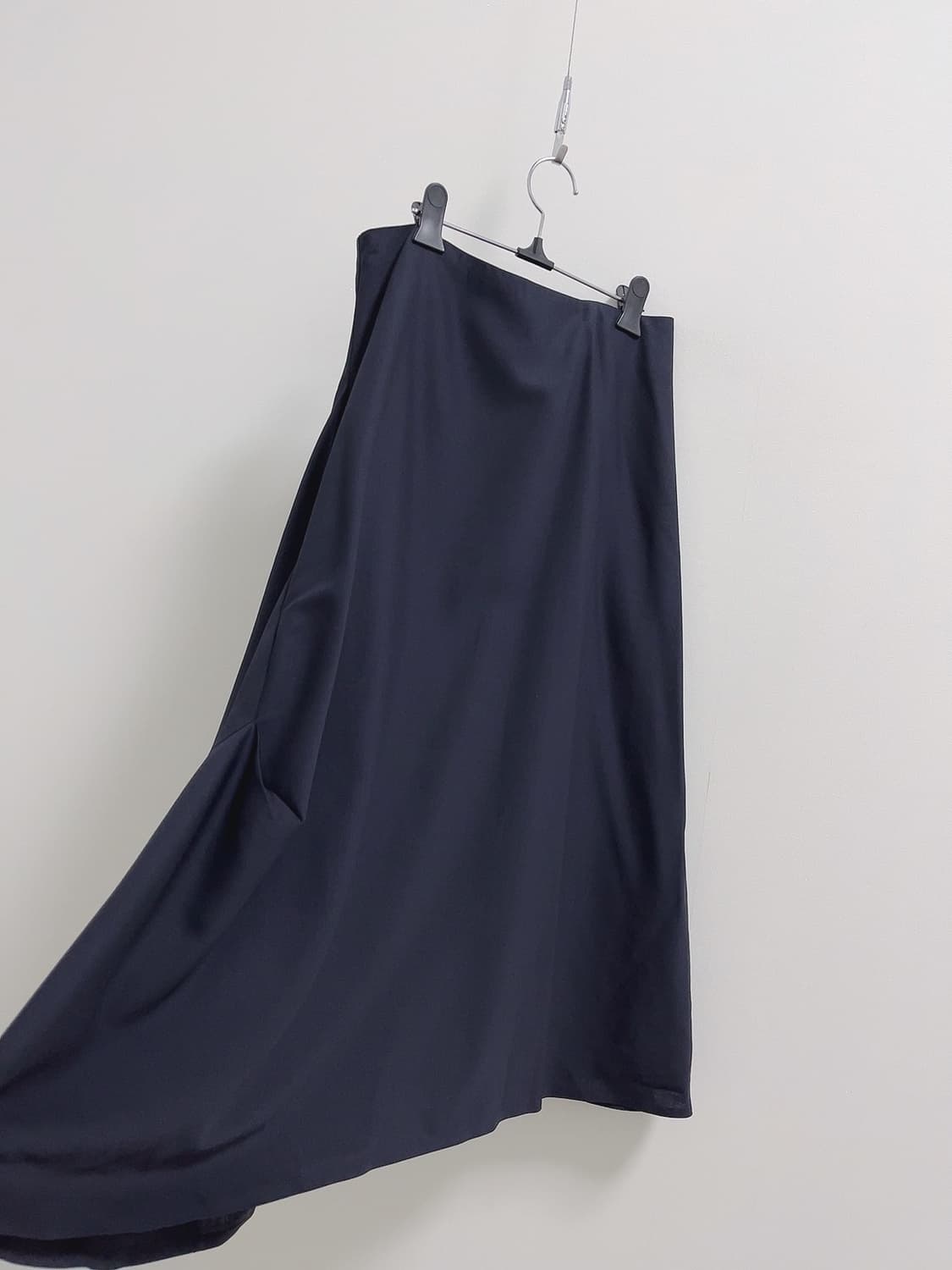 코스 네이비 울 랩 스커트 상품이미지4