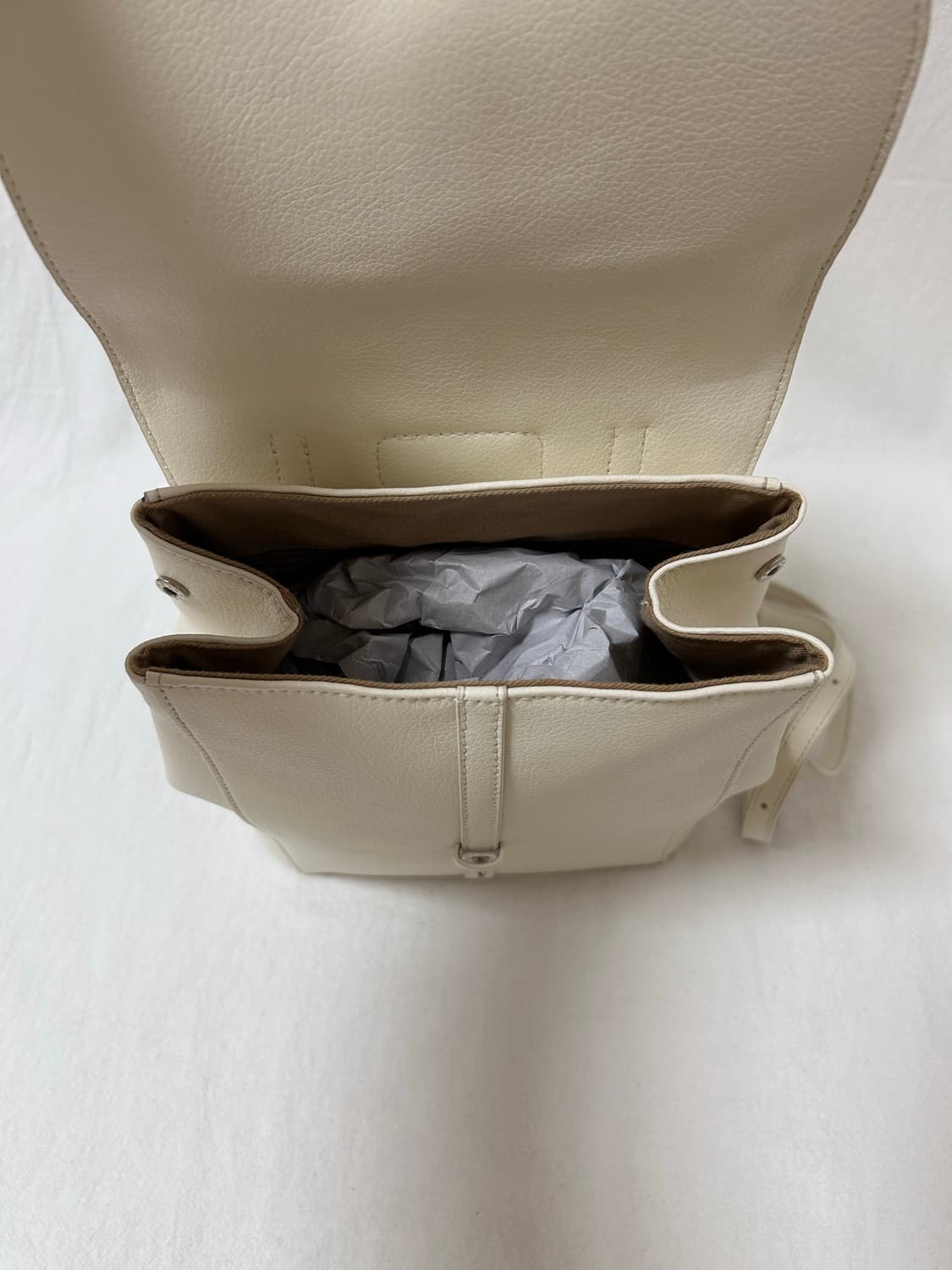 MONOROW 아이보리 가죽 백팩 상품이미지3