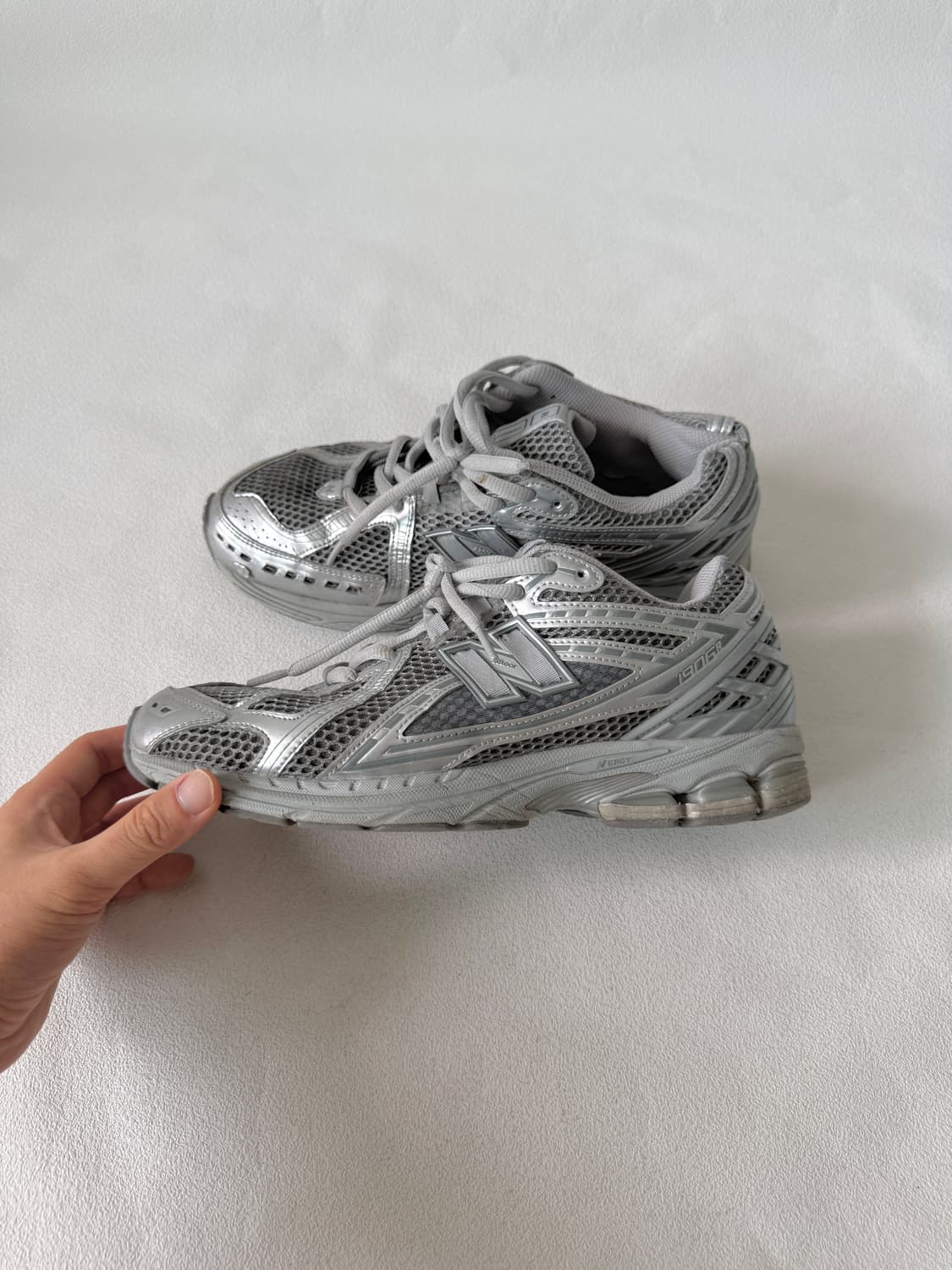 [280]뉴발란스(new balance) 실버 상품이미지1
