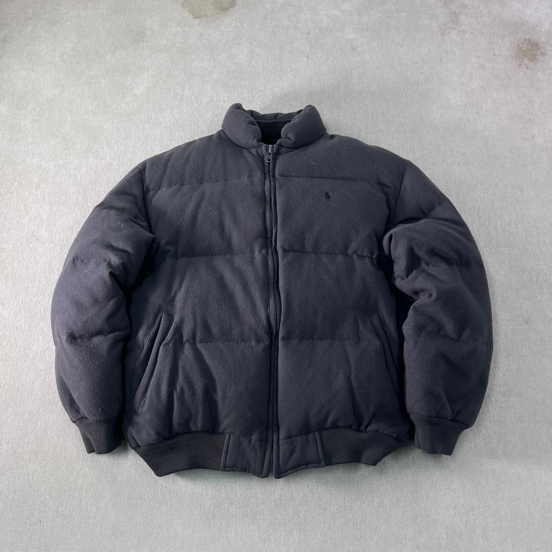105 폴로랄프로렌 스몰포니 울 차콜 푸퍼 패딩 상품이미지1