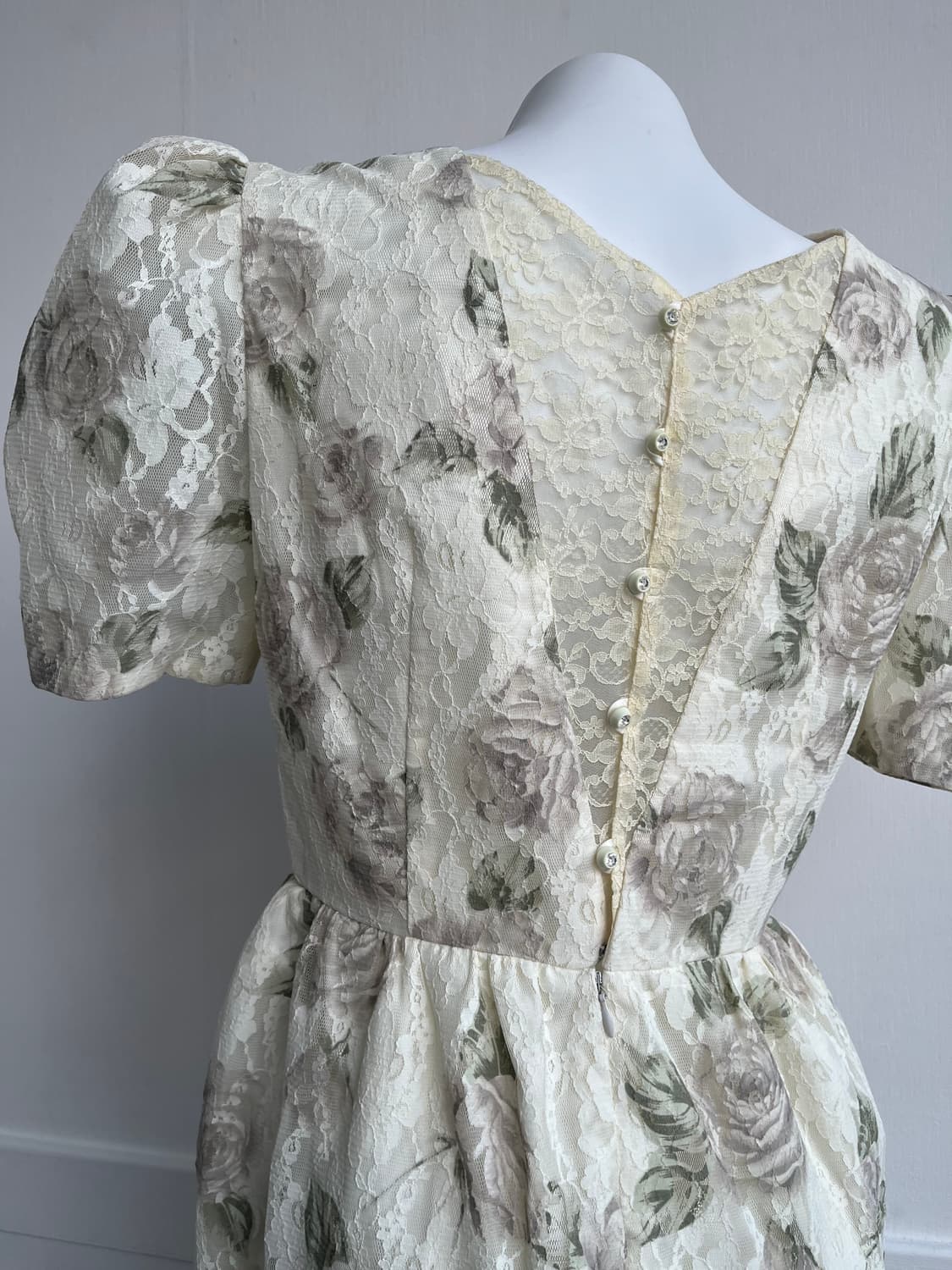 아이보리 로즈 퍼프 원피스 상품이미지6