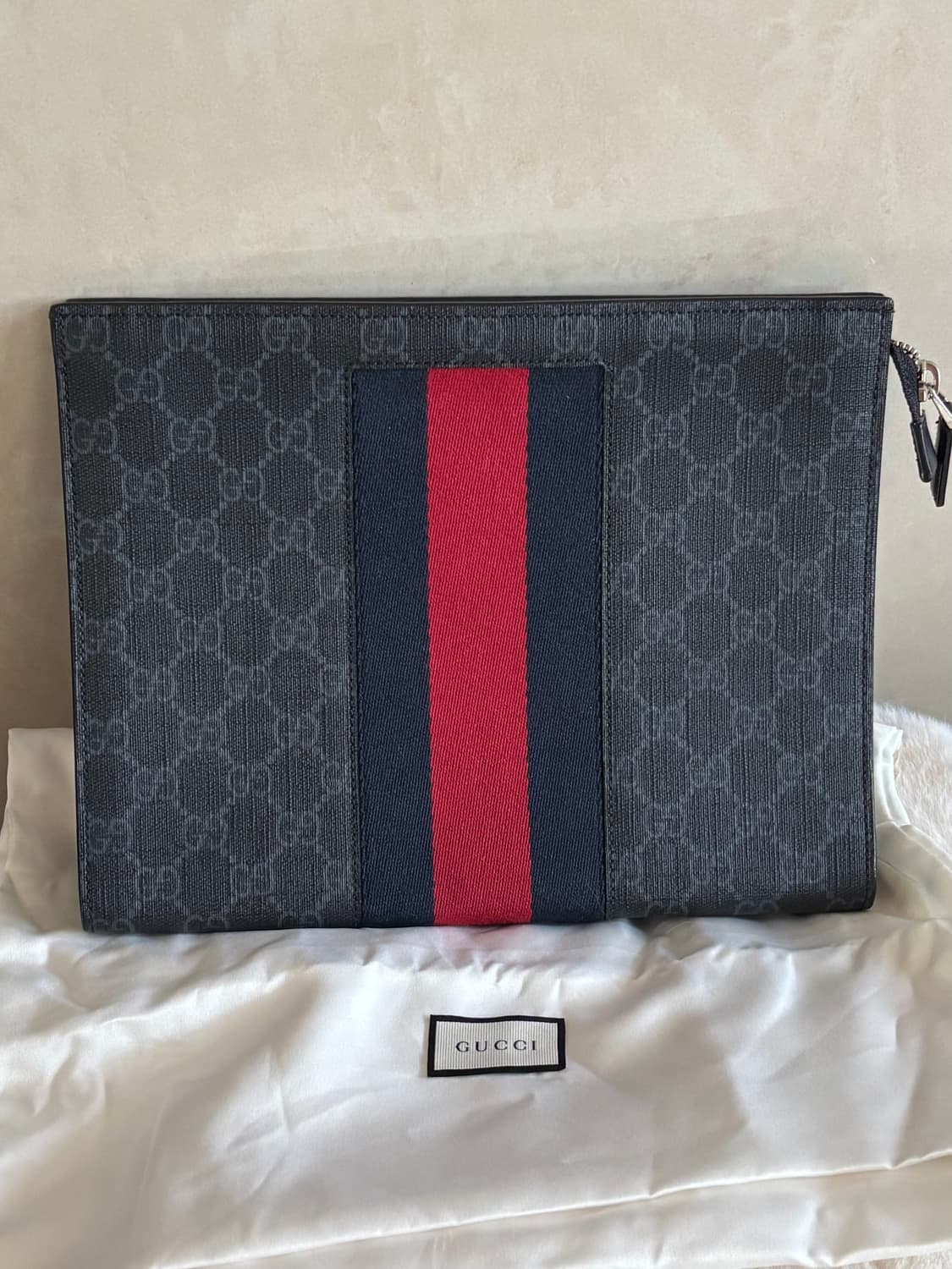 구찌 GG 수프림 클러치백 상품이미지1