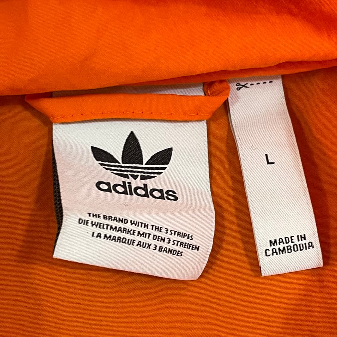 아디다스 신형 후드 바람막이 상품이미지3