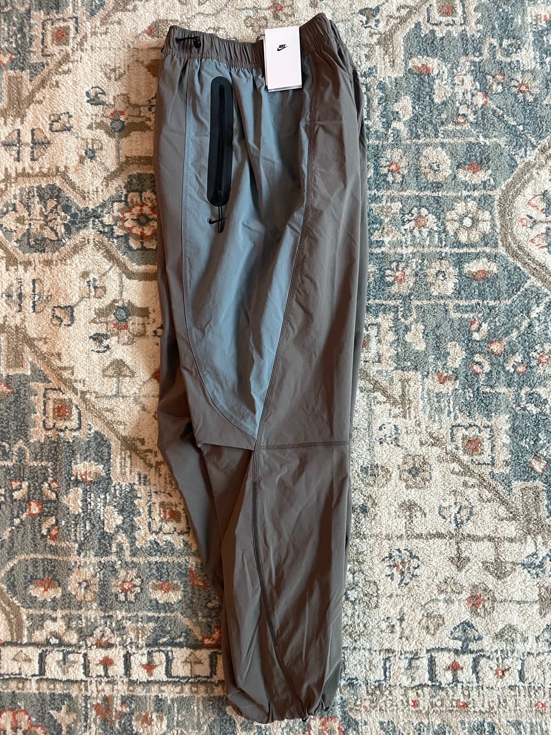 나이키 테크 드라이핏 우븐 컬러 블록 오버사이즈 팬츠 (새제품. L) 상품이미지2