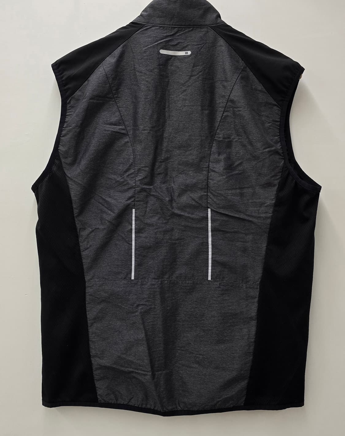 코오롱스포츠 초경량 조끼
싸이즈100  남자. 상품이미지3