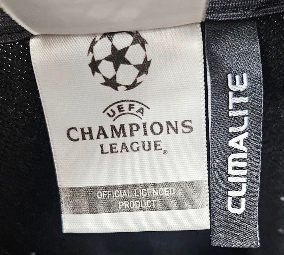 레알마드리드 챔피언스리그 아디다스 트레이닝탑 블랙 상품이미지6