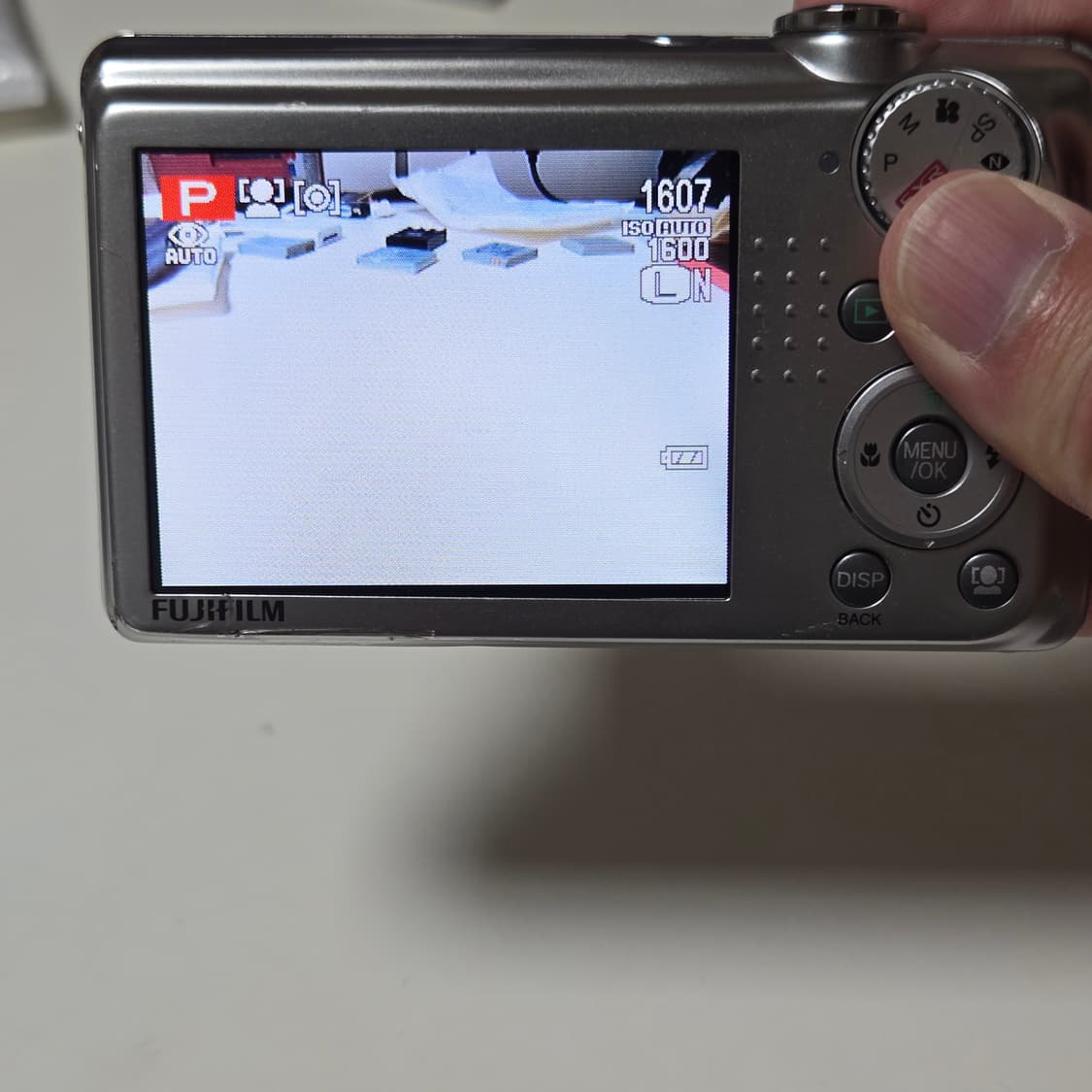 후지필름 파인픽스 f70exr 카메라 상품이미지6