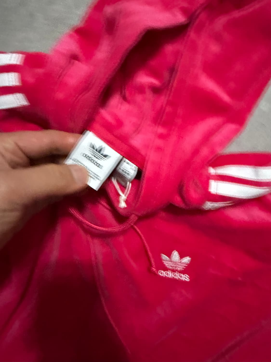 아디다스 벨루아 오버사이즈 크롭 스웻 후디 66size  상품이미지9